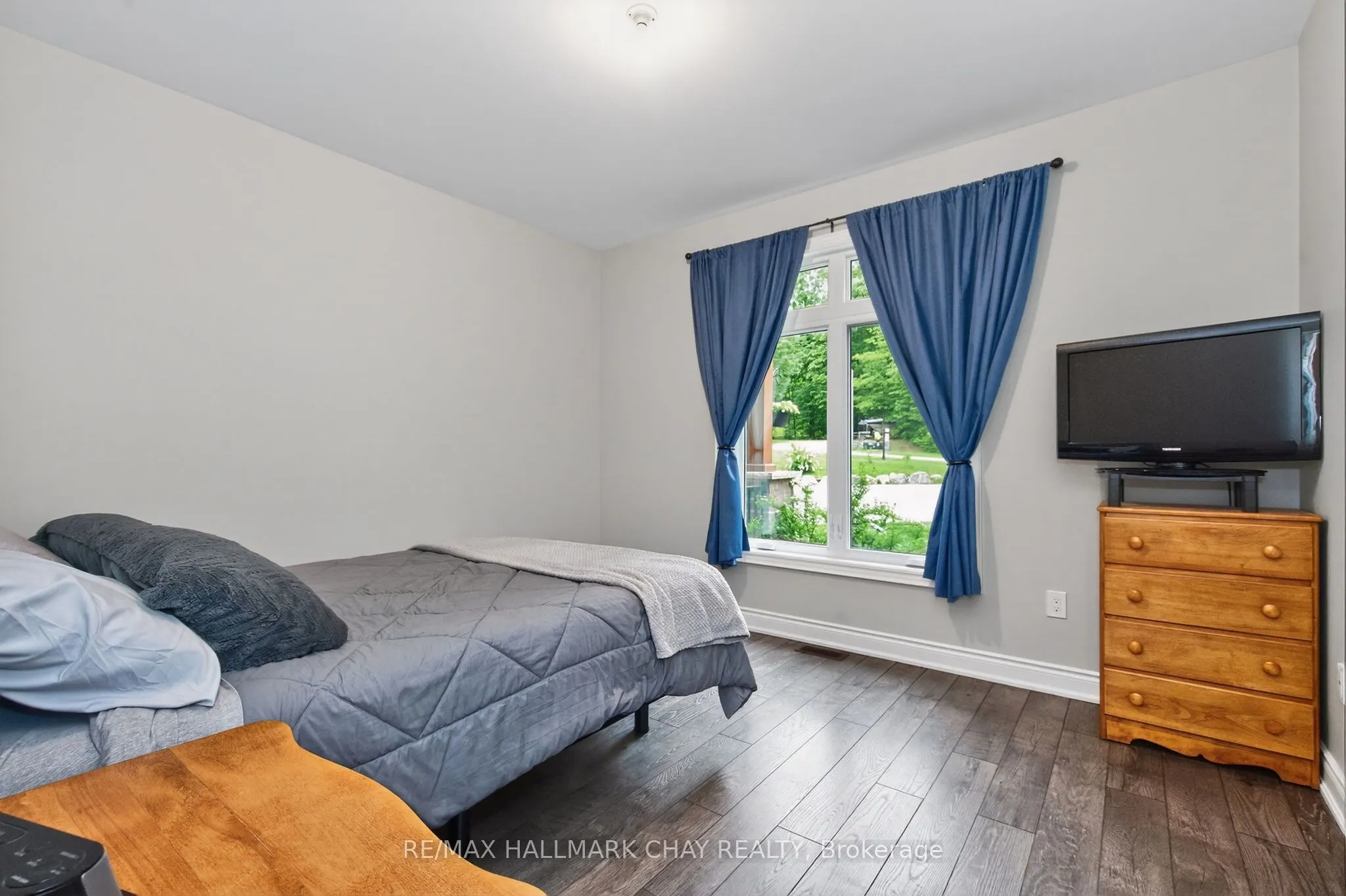 2 Timberland Court S