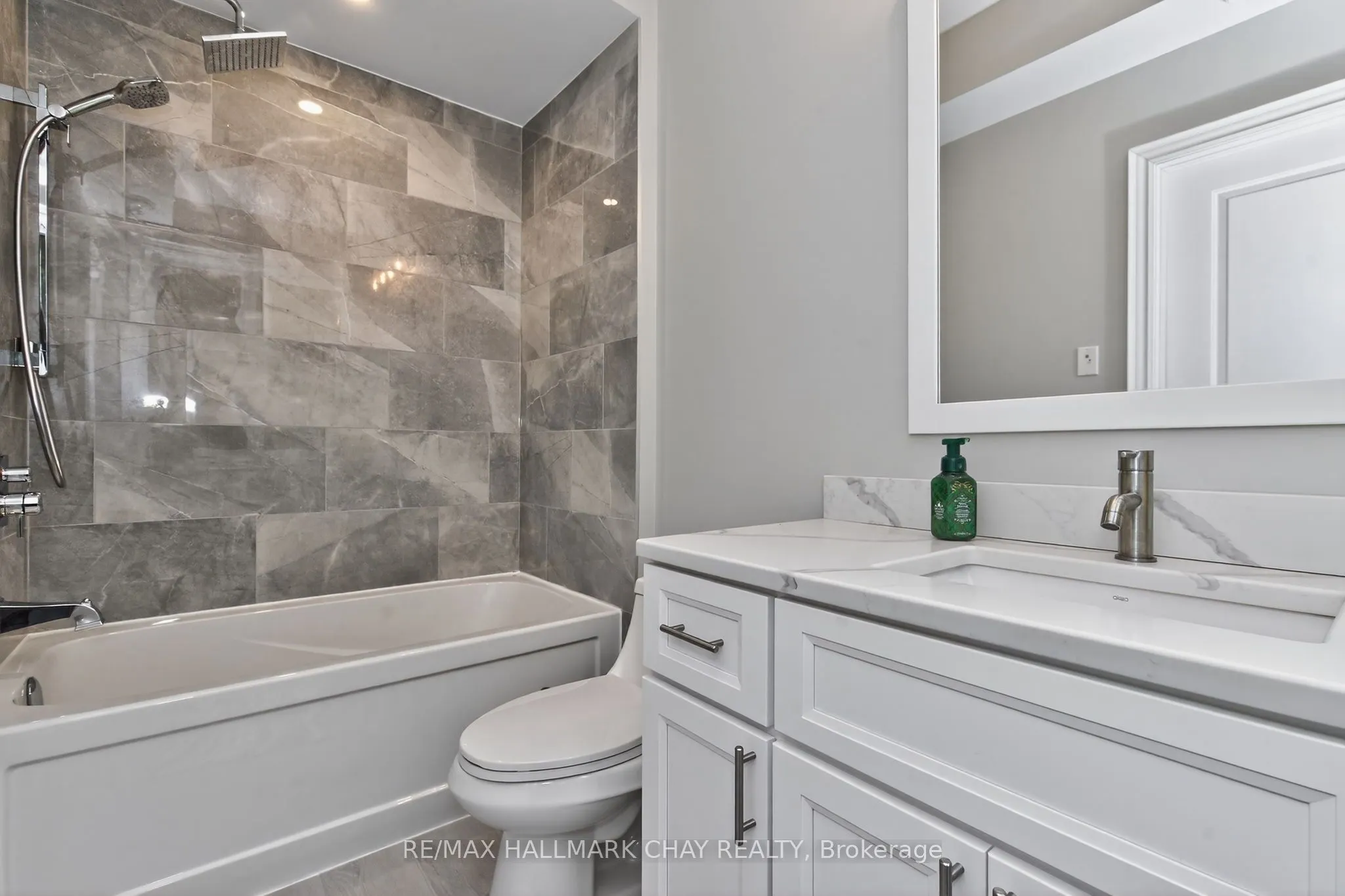 2 Timberland Court S