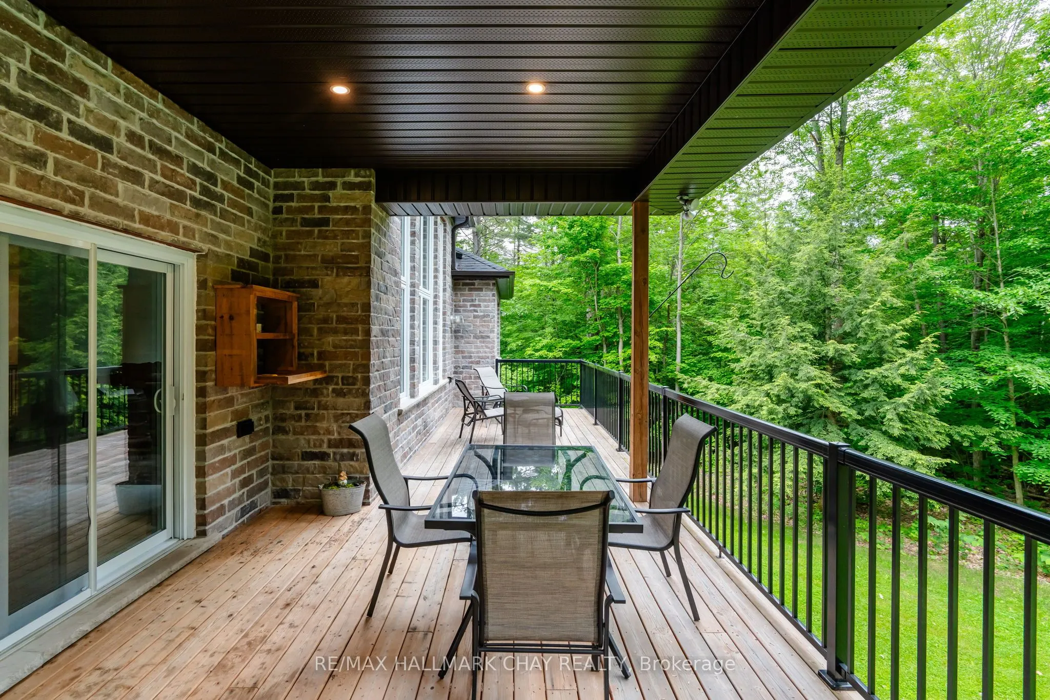 2 Timberland Court S