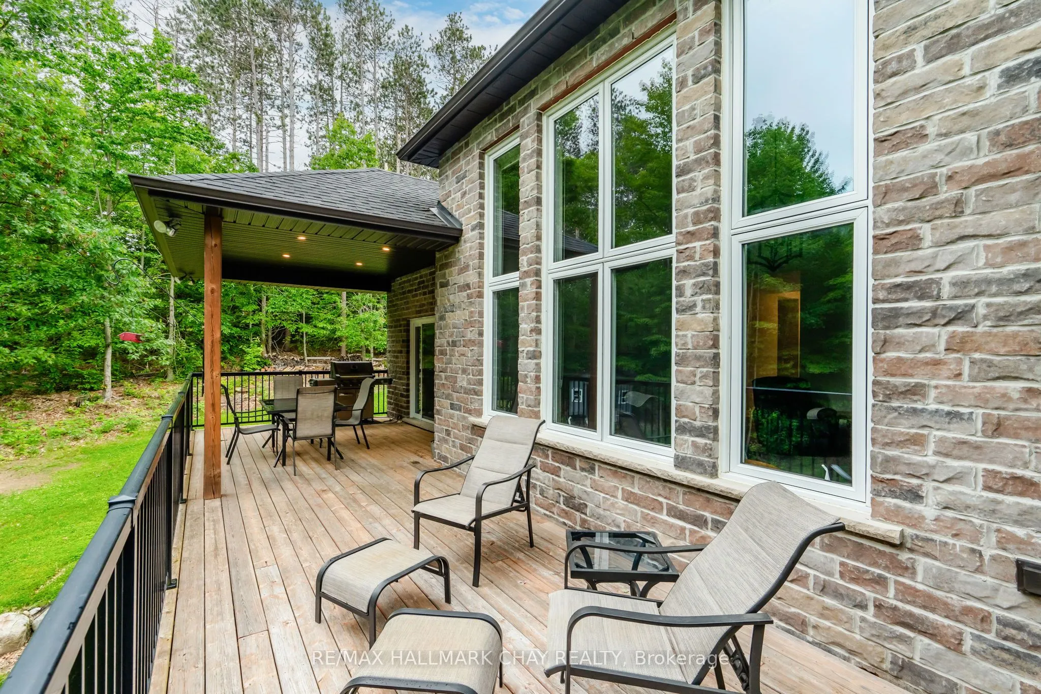 2 Timberland Court S