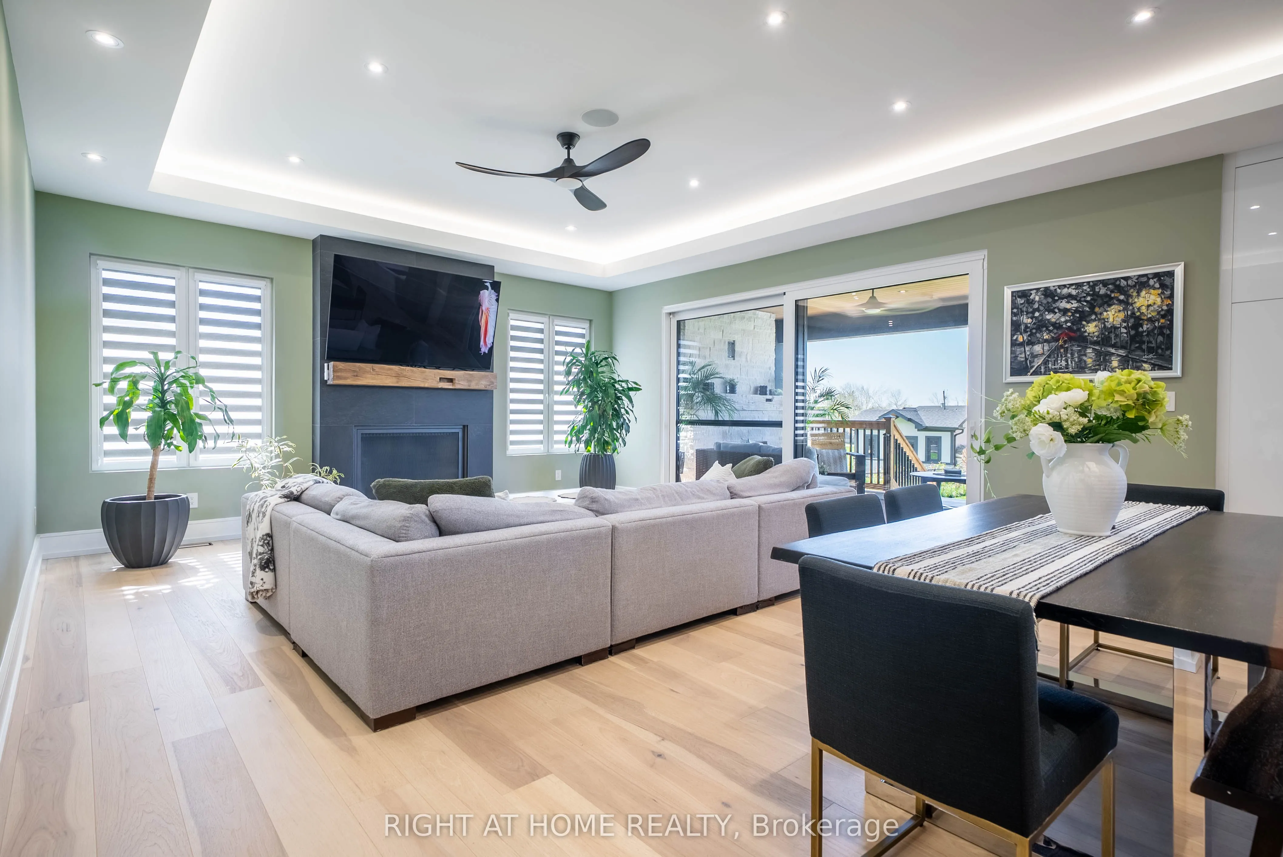 2906 Concession Rd A