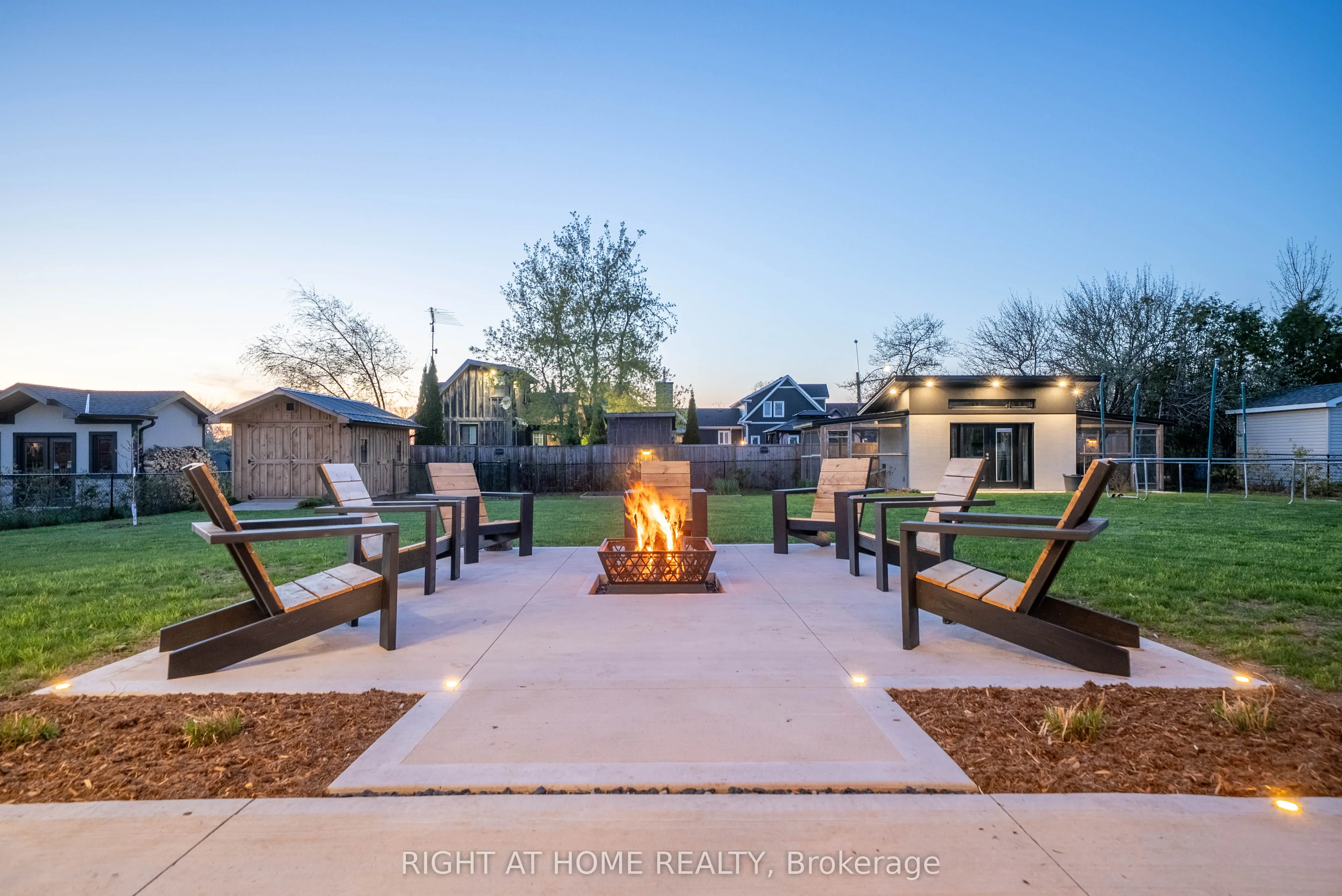 2906 Concession Rd A