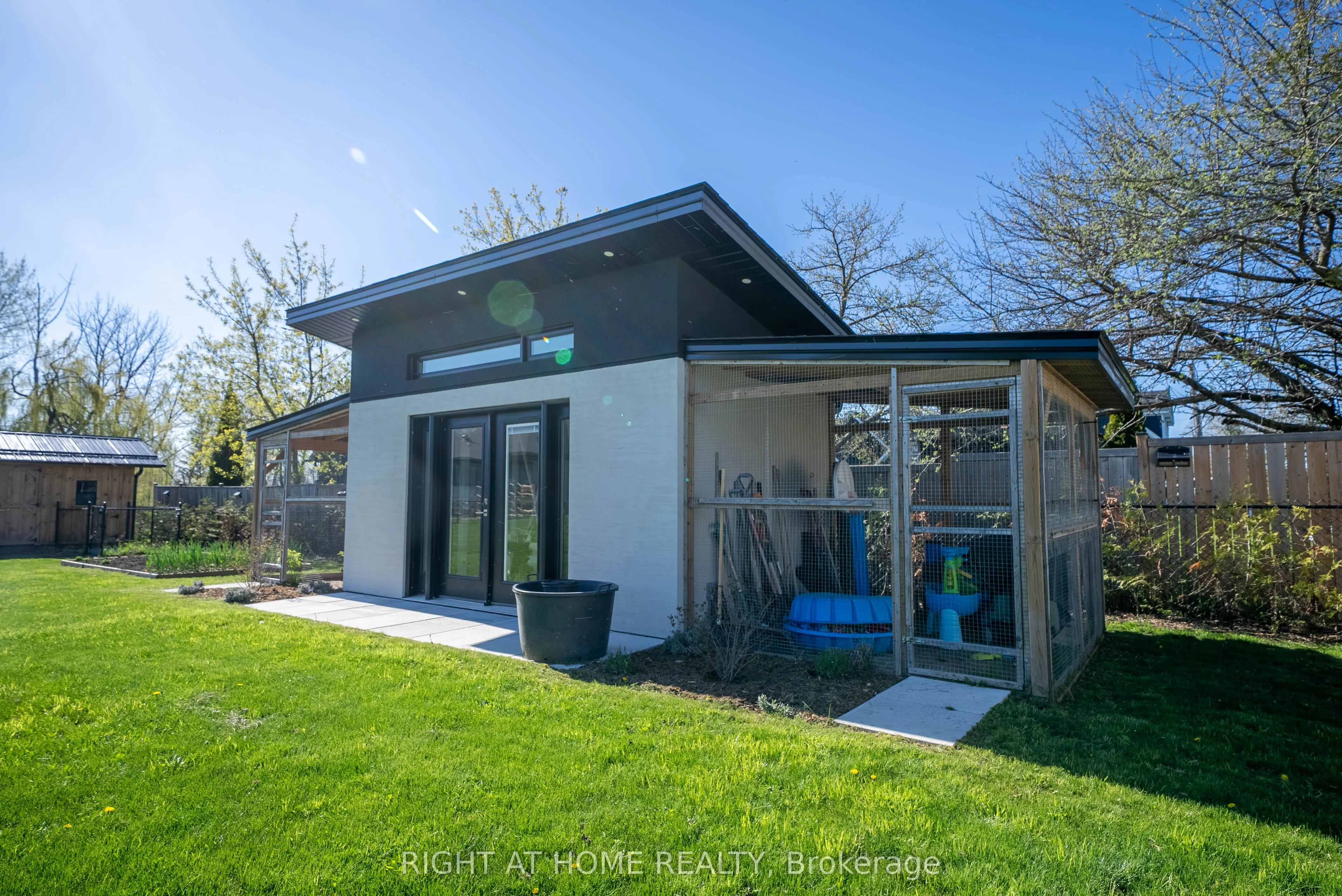 2906 Concession Rd A