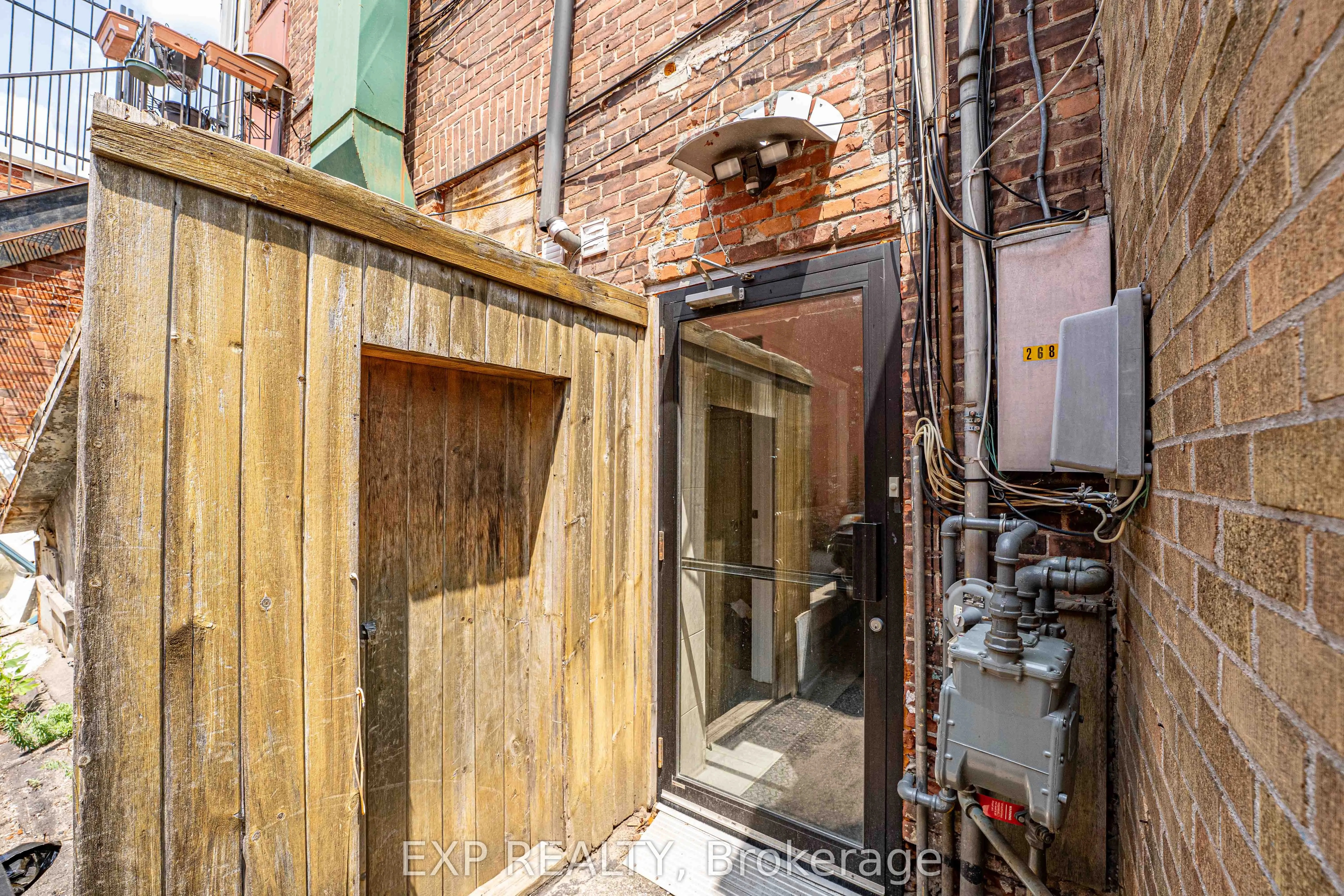 268 King Street