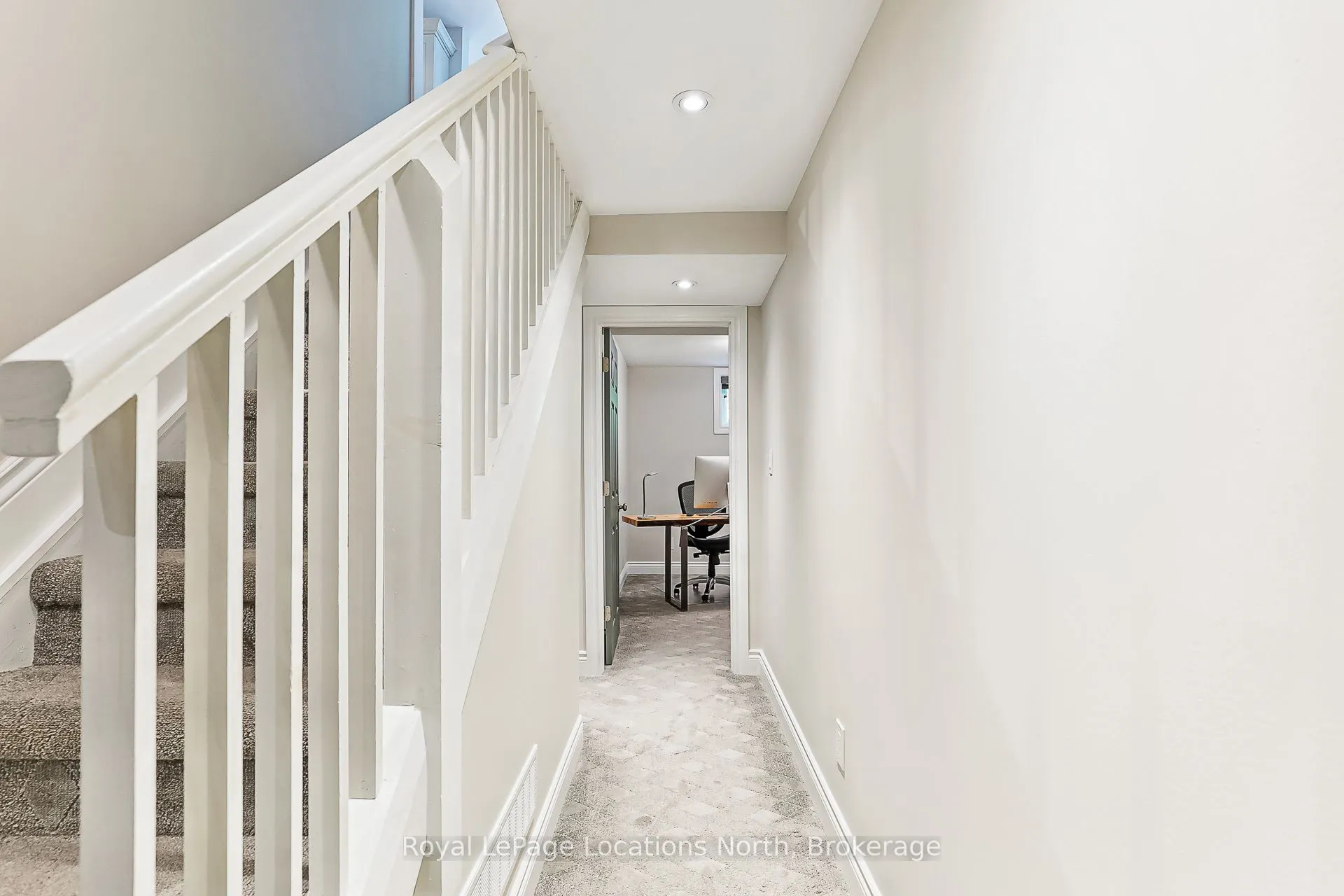 434 Oak Street