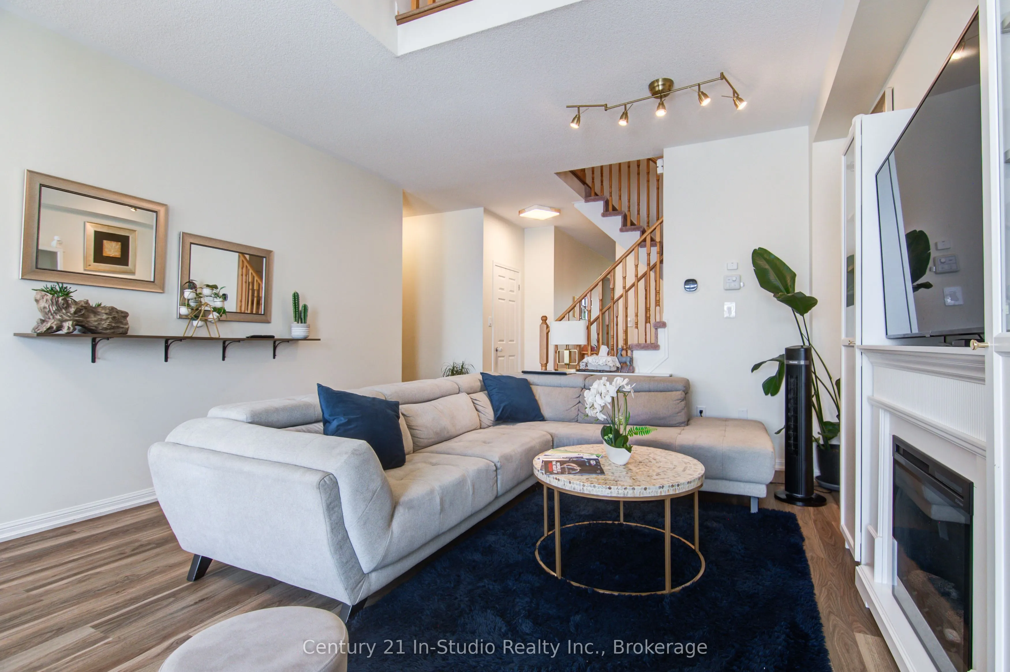 10 Providence Way