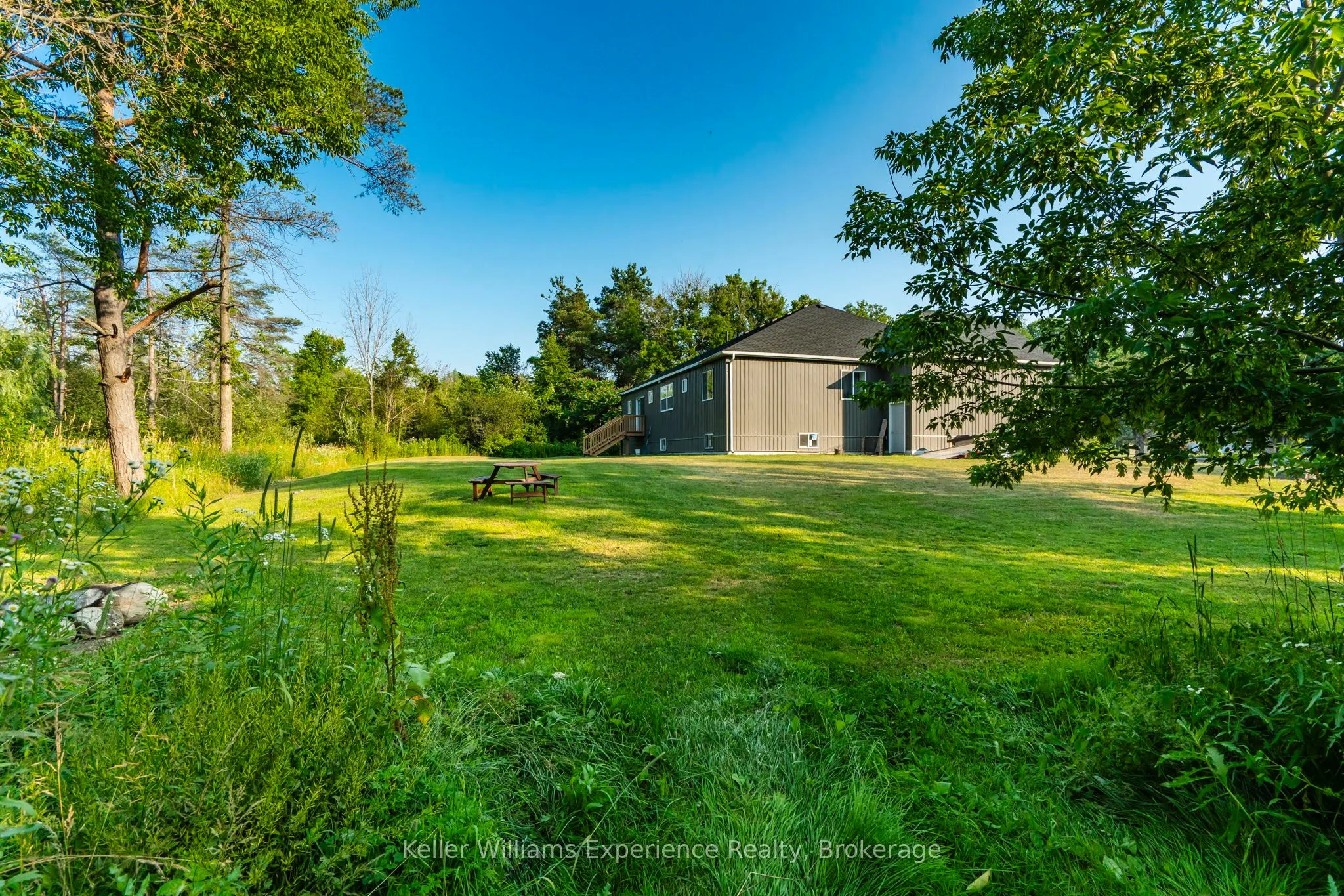 2425 Old Fort Road