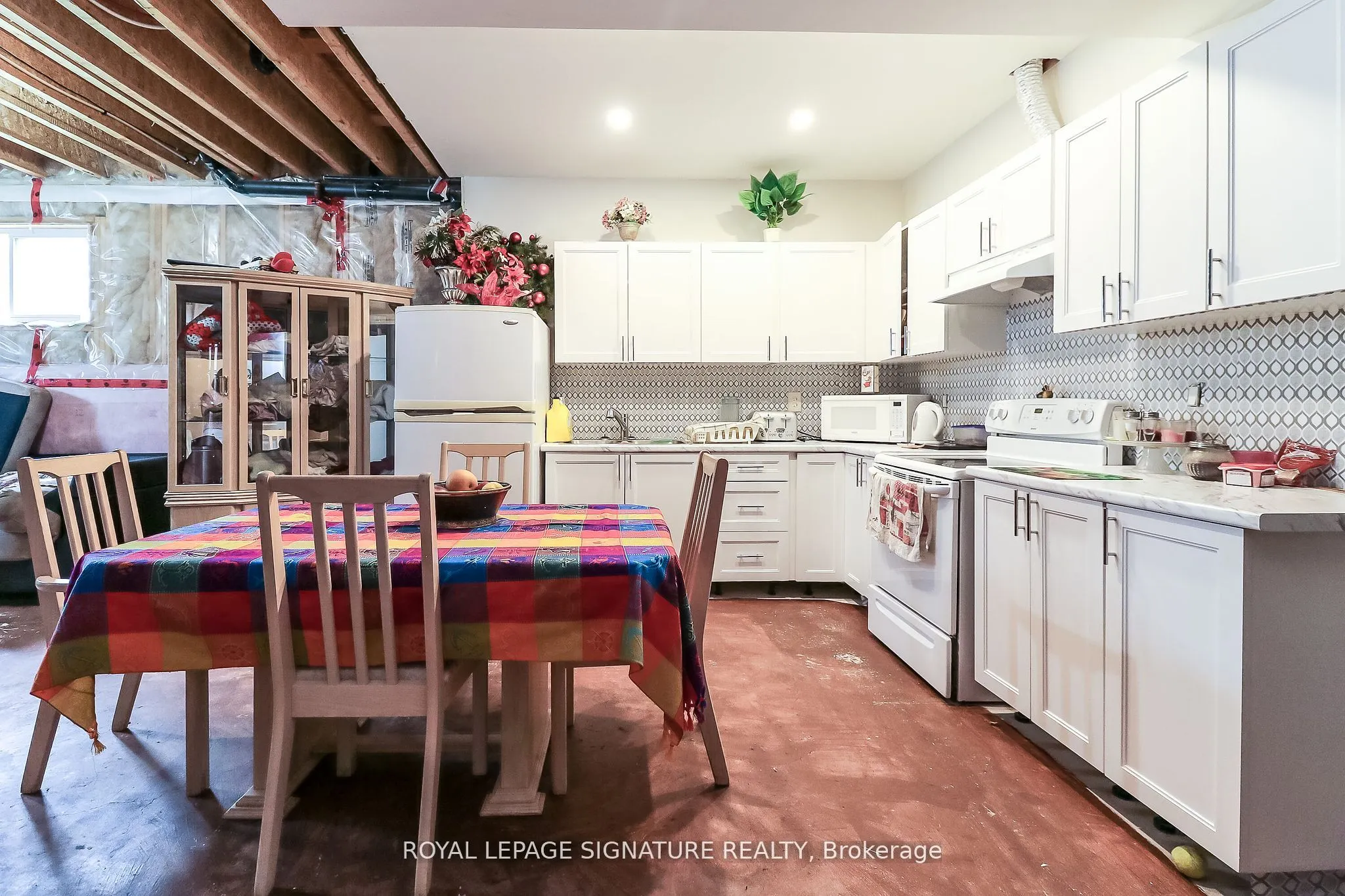 48 Allegra Drive