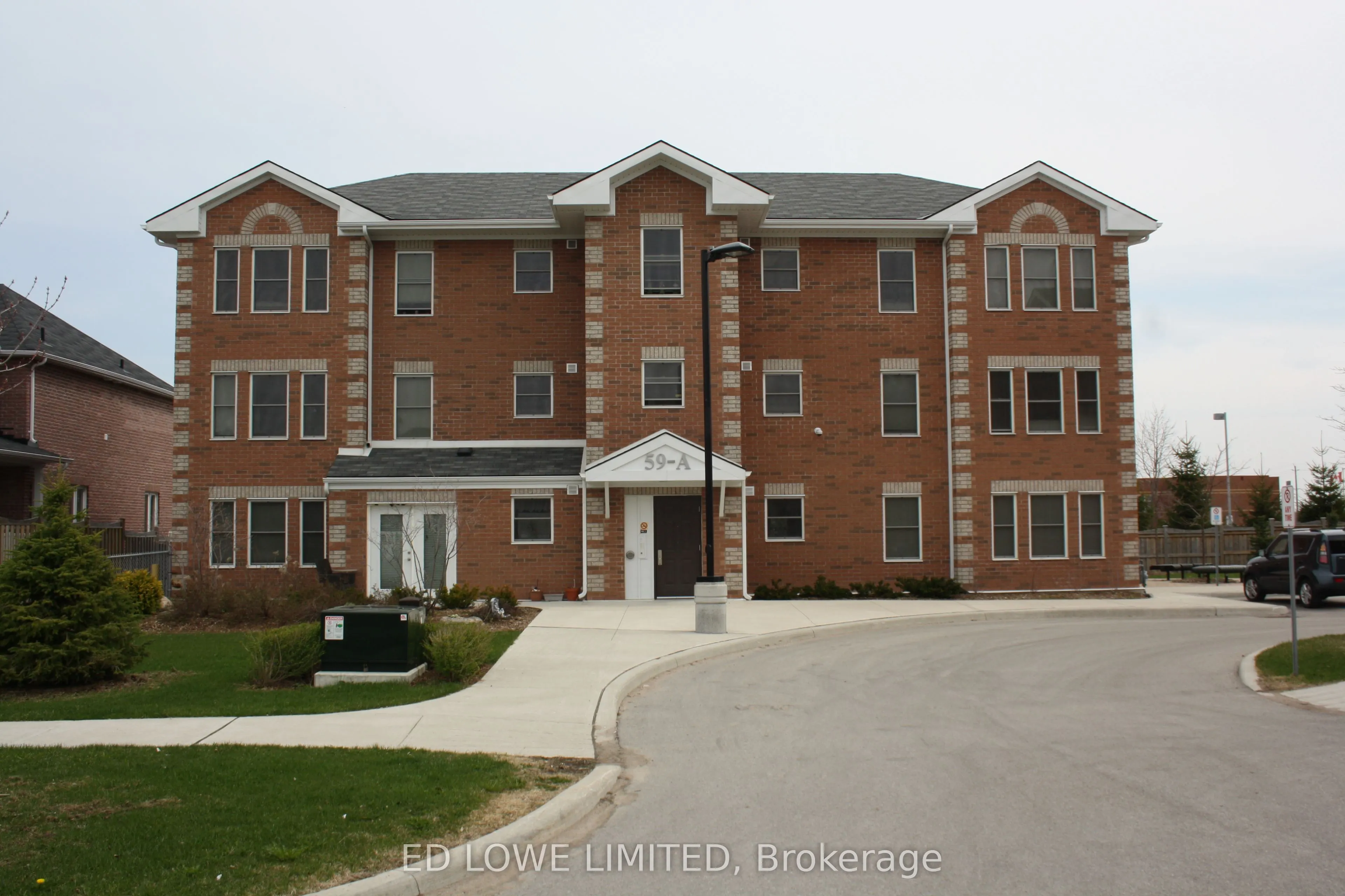59 ARCH BROWN Court, #E-202