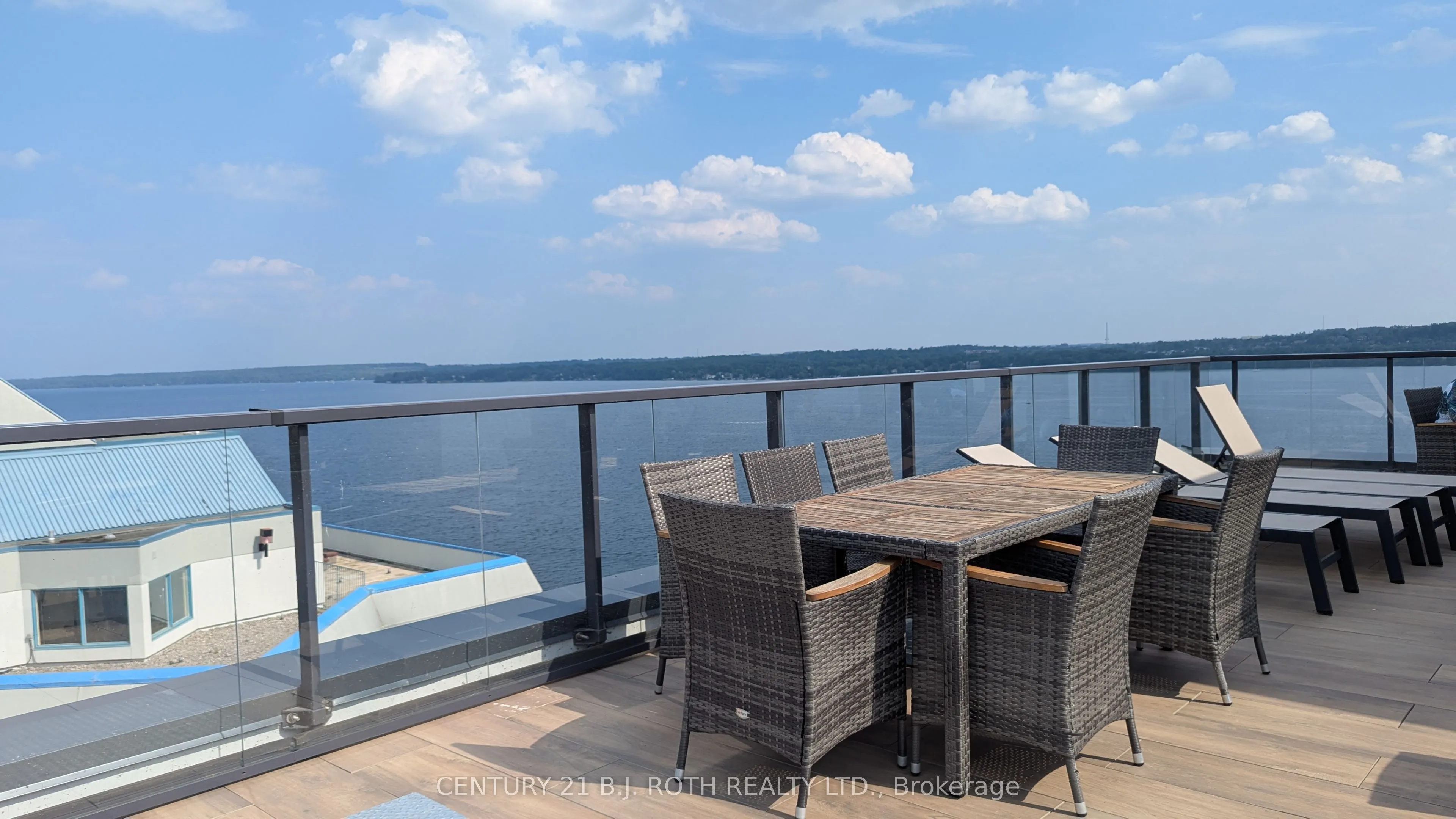 185 Dunlop Street E, #301