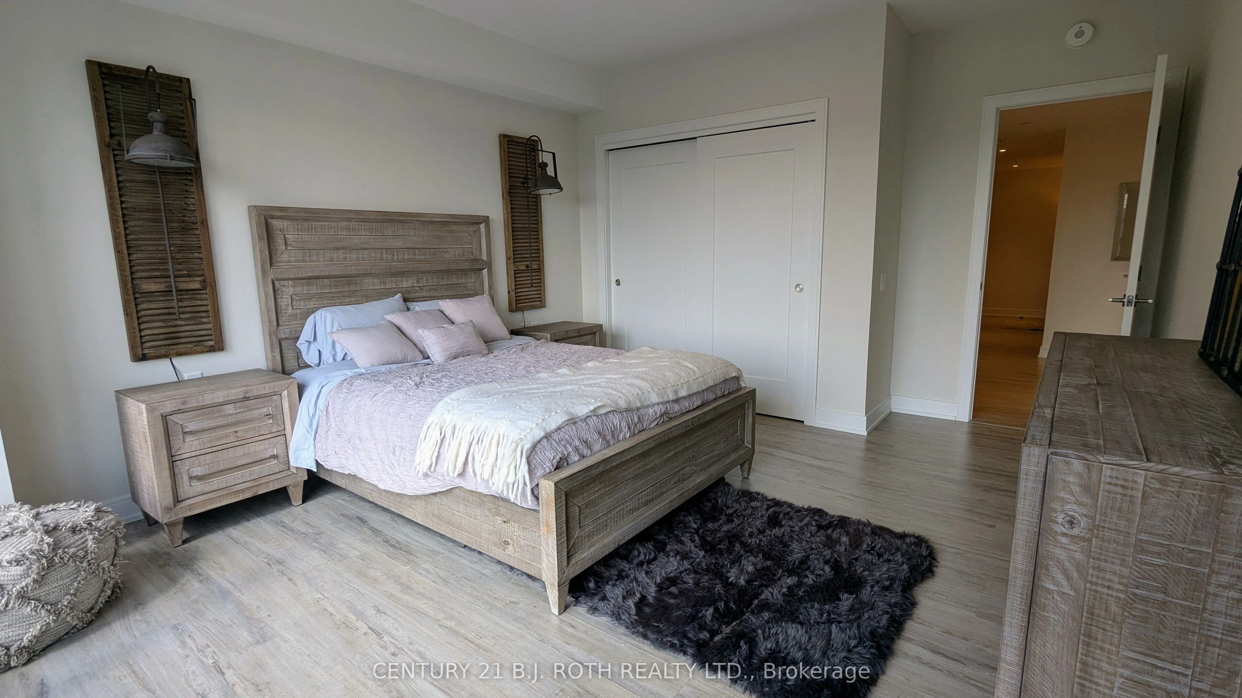 185 Dunlop Street E, #301