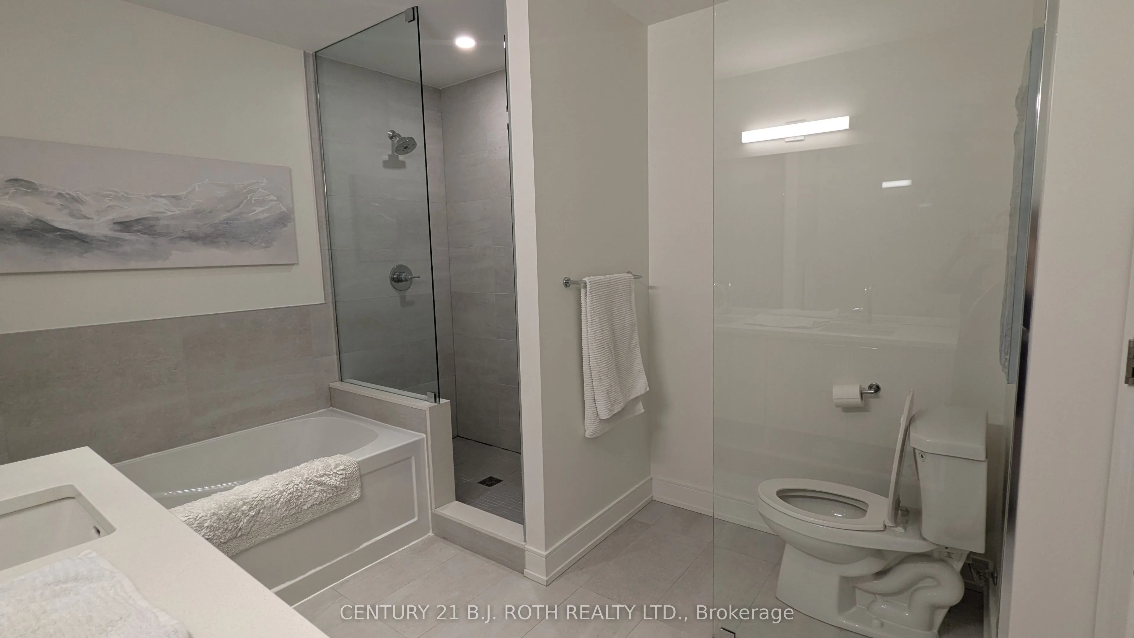 185 Dunlop Street E, #301