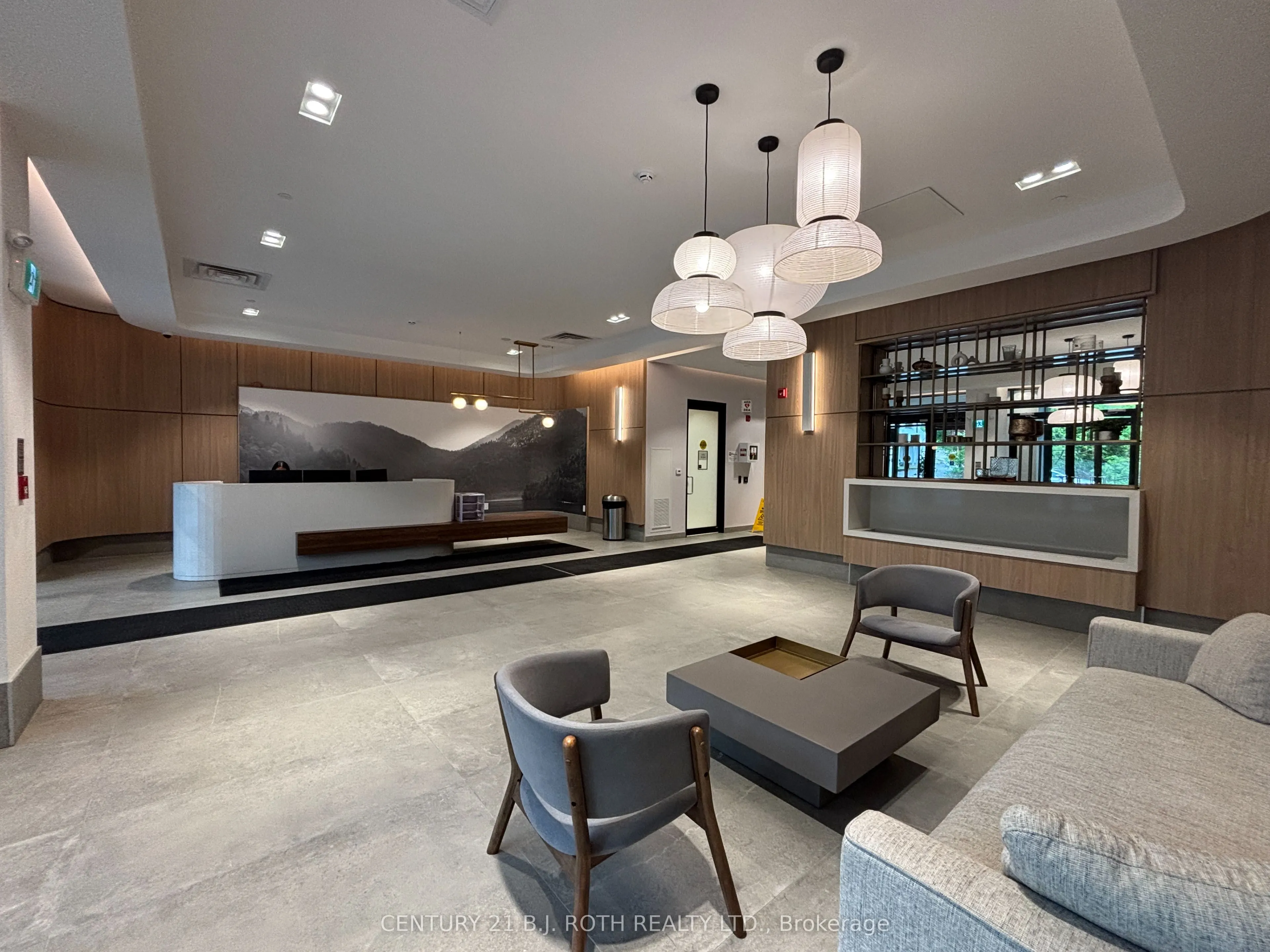 185 Dunlop Street E, #301