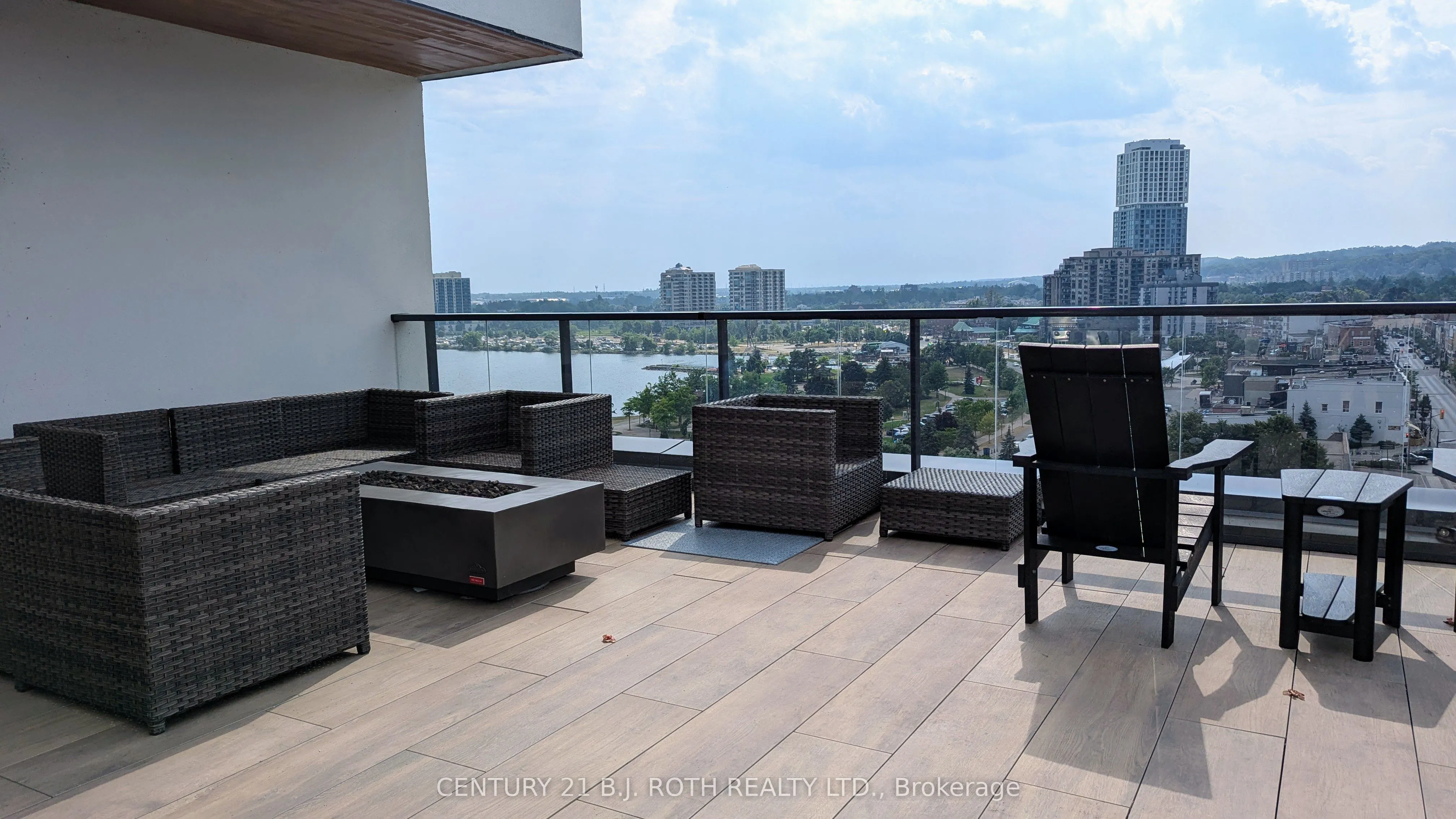 185 Dunlop Street E, #301