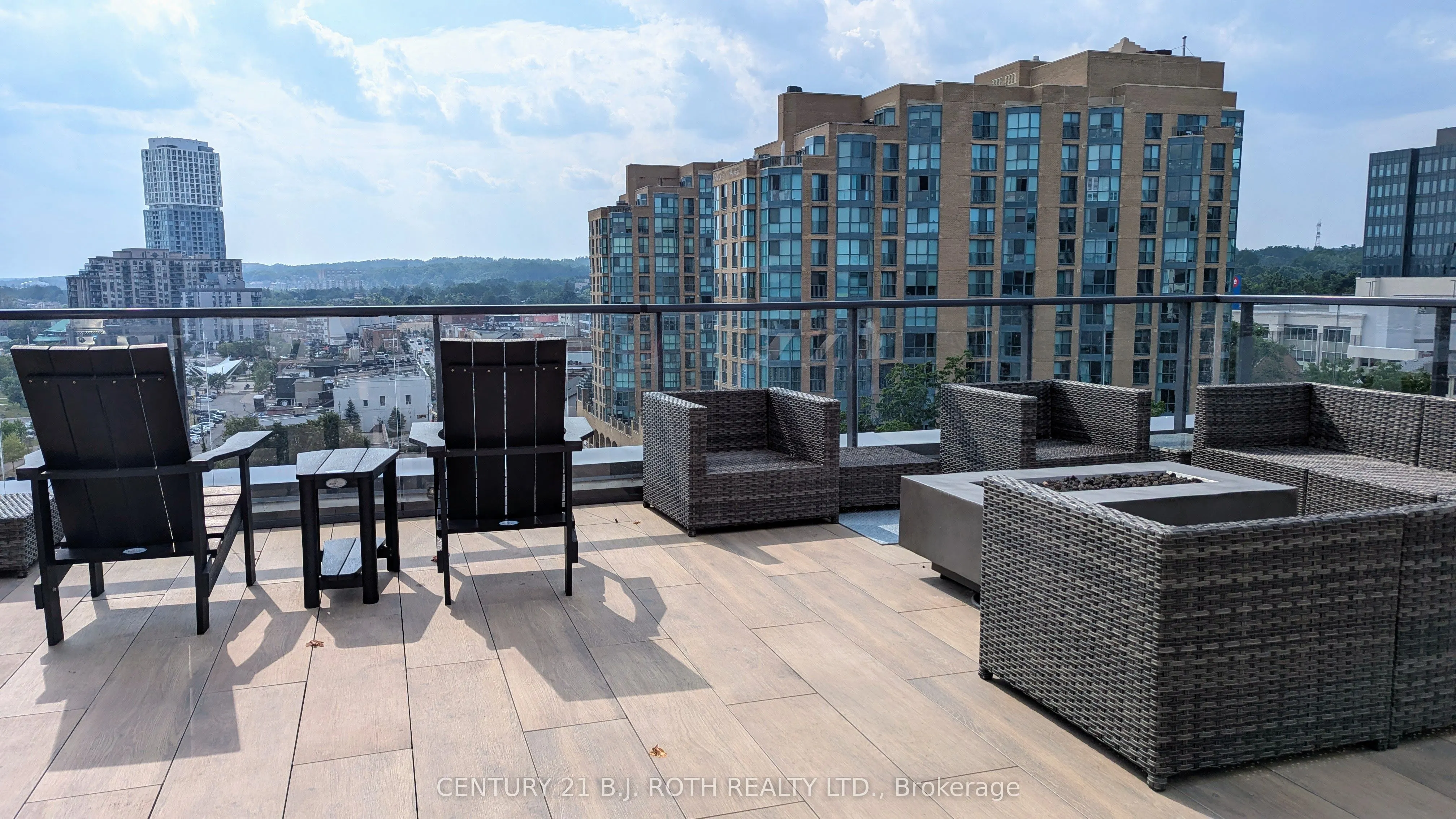 185 Dunlop Street E, #301