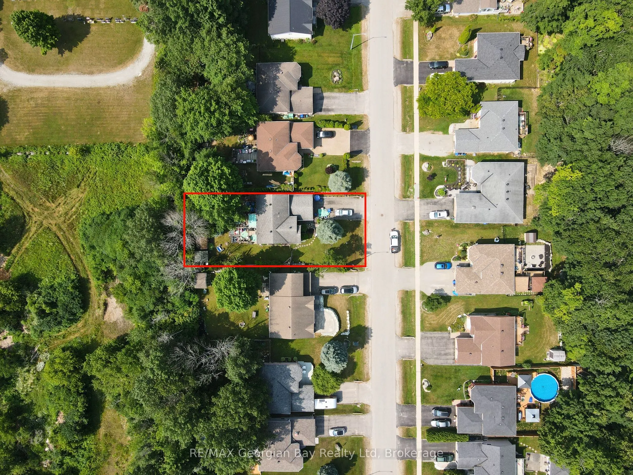 33 Anderson Crescent