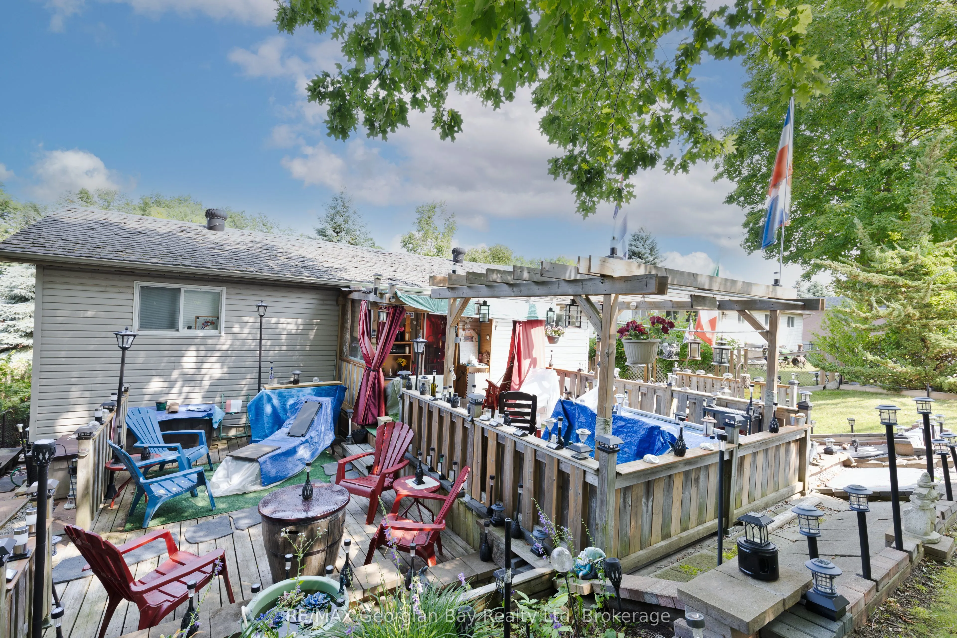 33 Anderson Crescent
