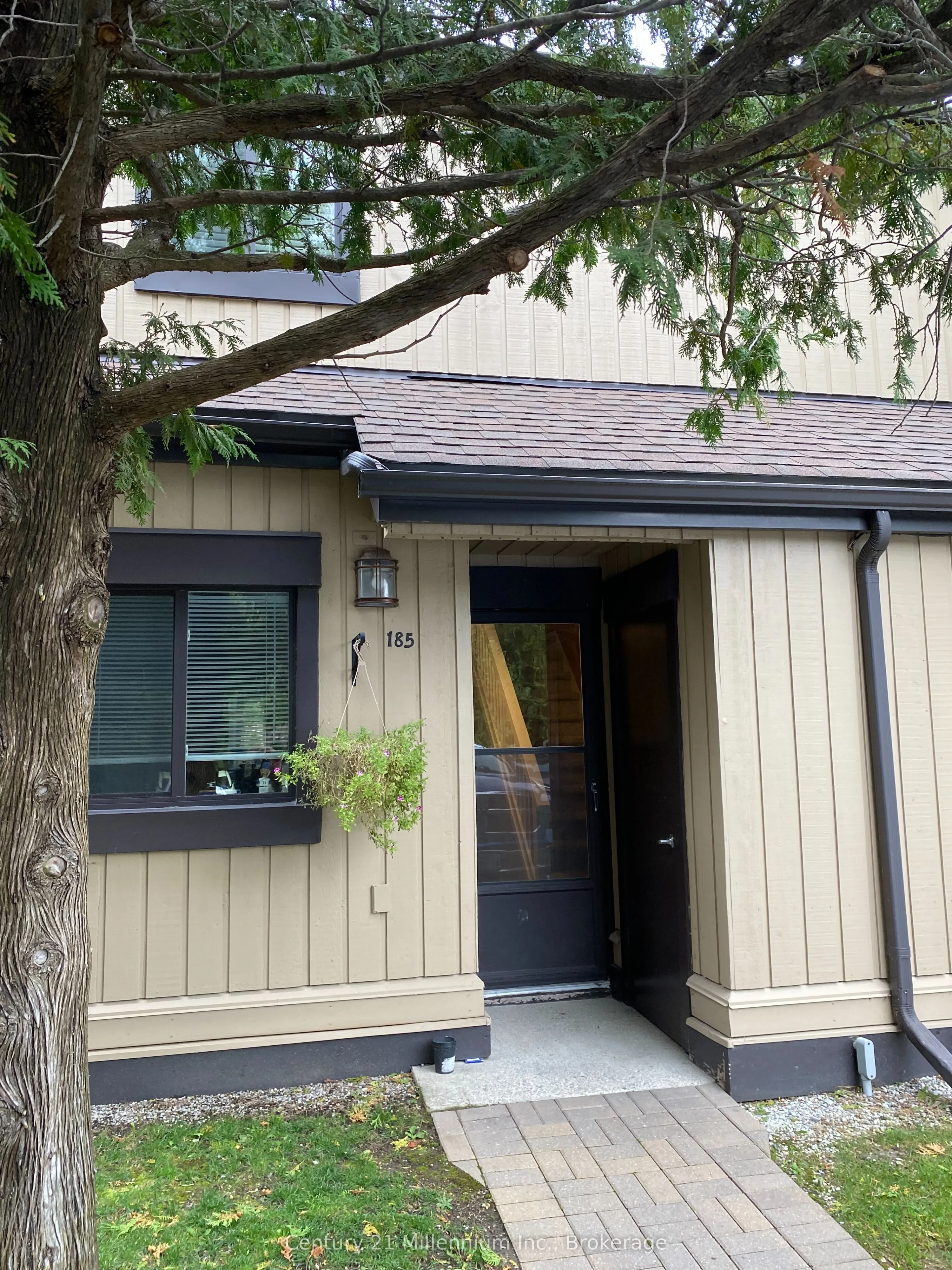 185 Escarpment Crescent, #45