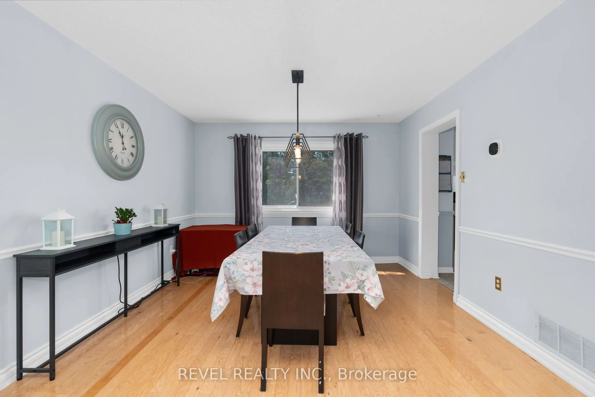 70 Lillian Crescent