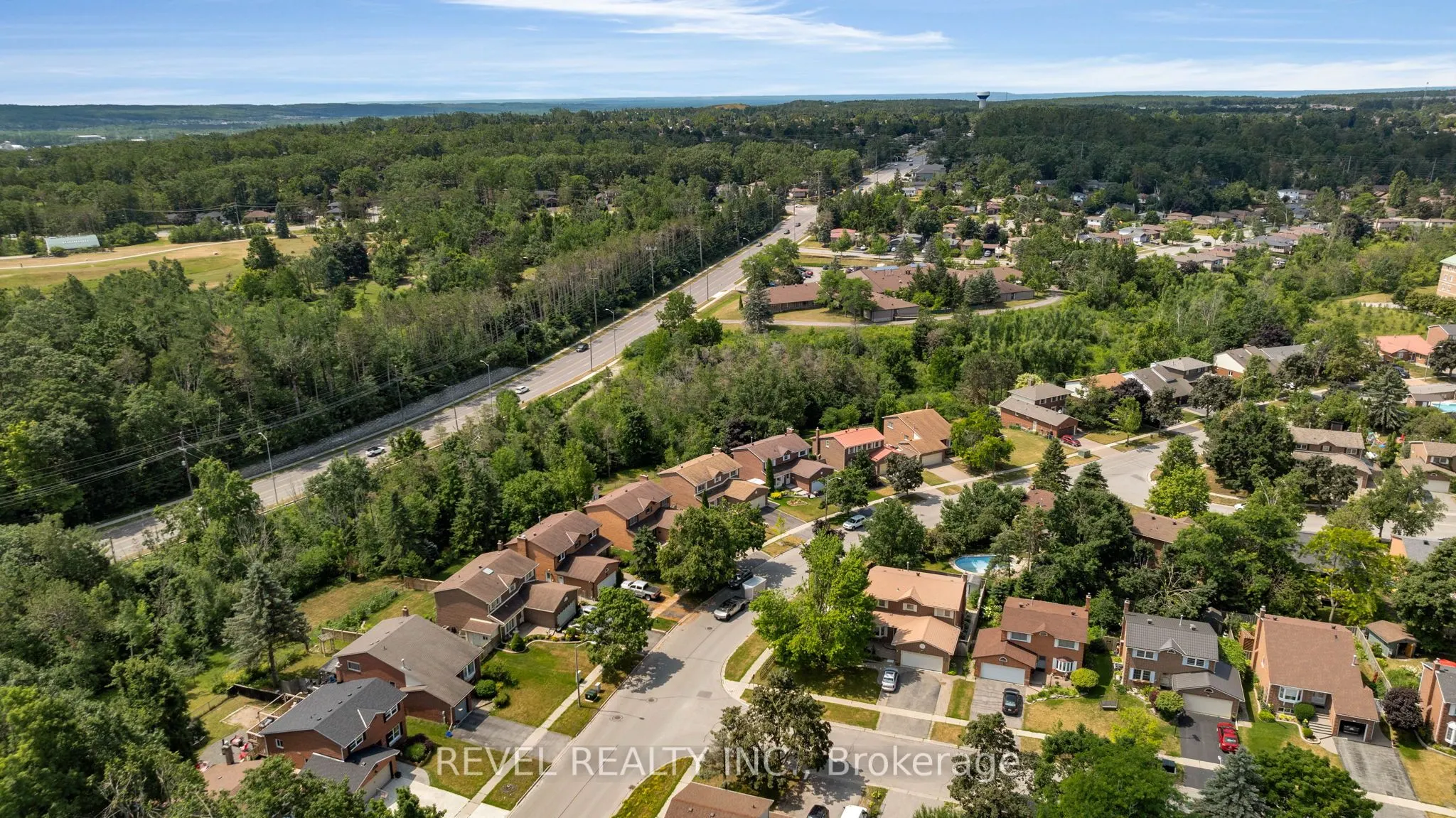 70 Lillian Crescent