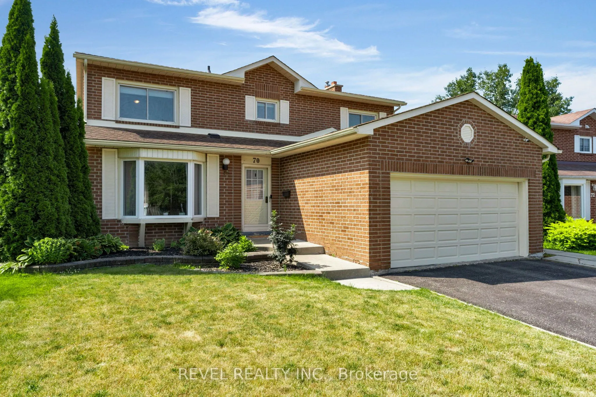 70 Lillian Crescent