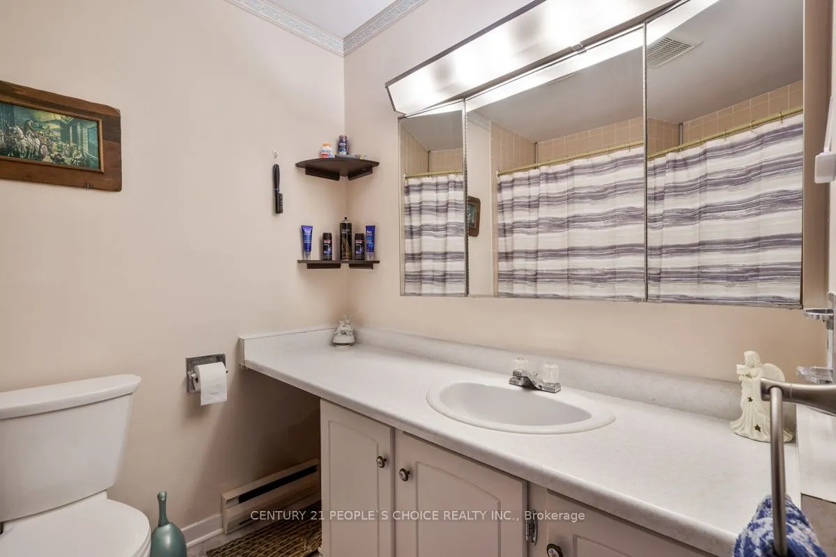 4 Paradise Boulevard, #3