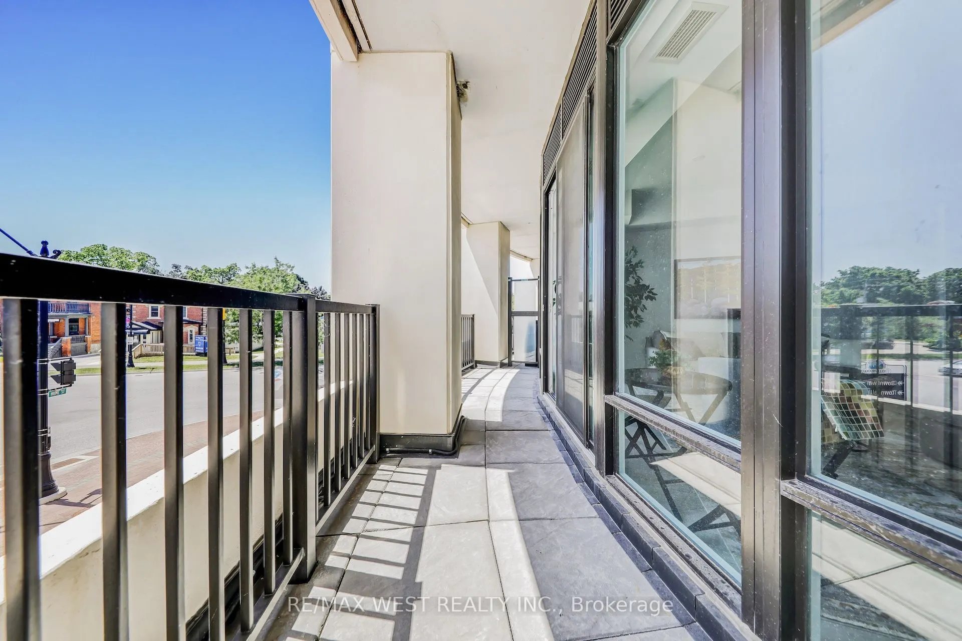 1 Hume Street, #211