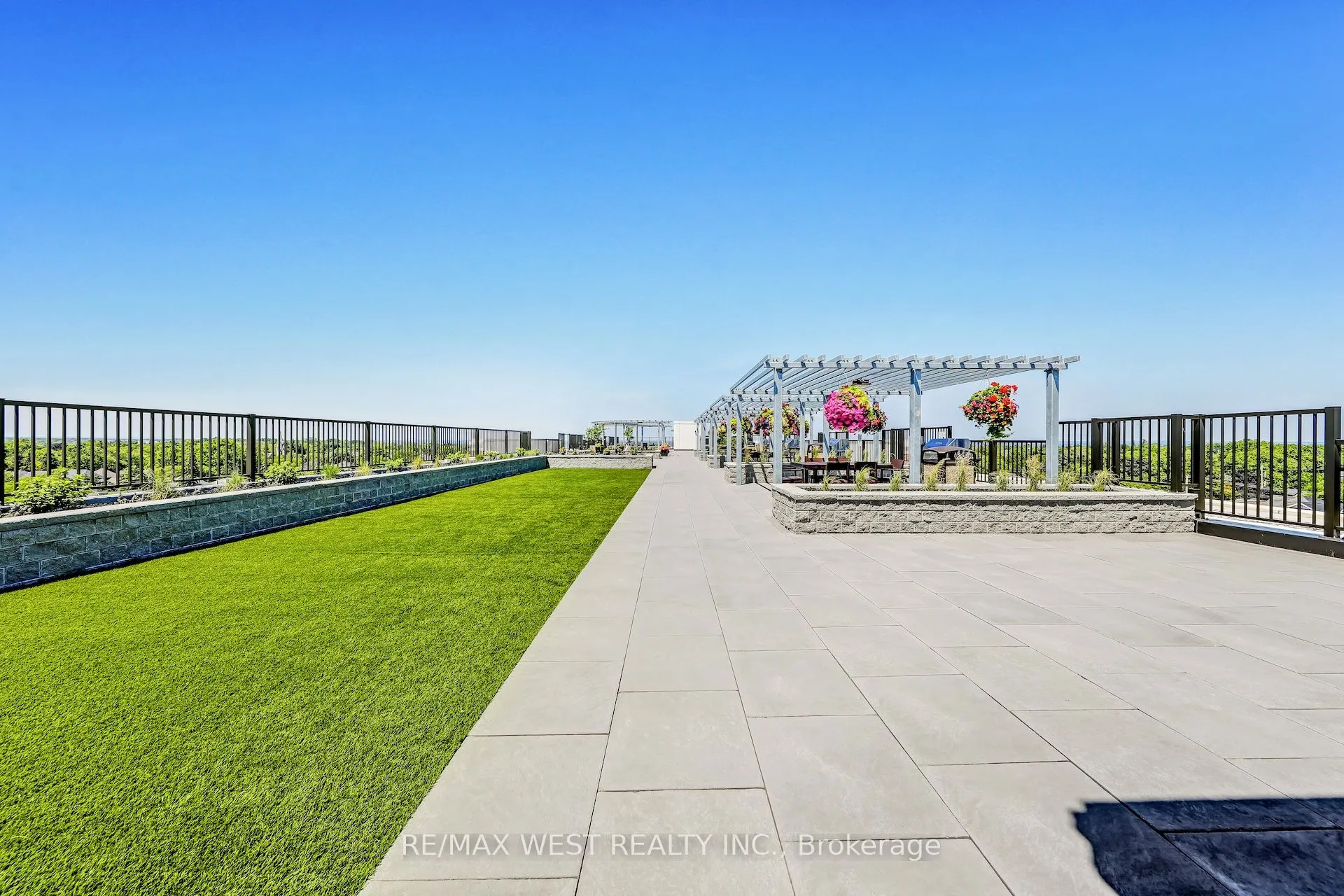 1 Hume Street, #211