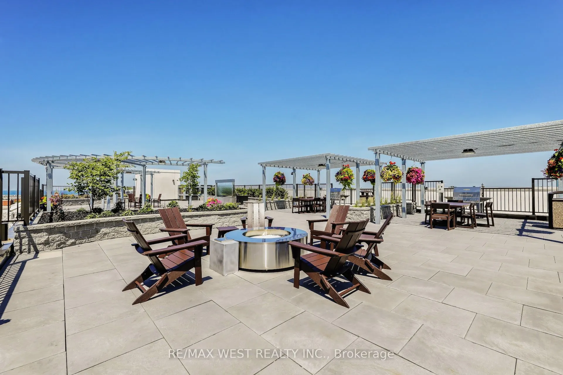 1 Hume Street, #211