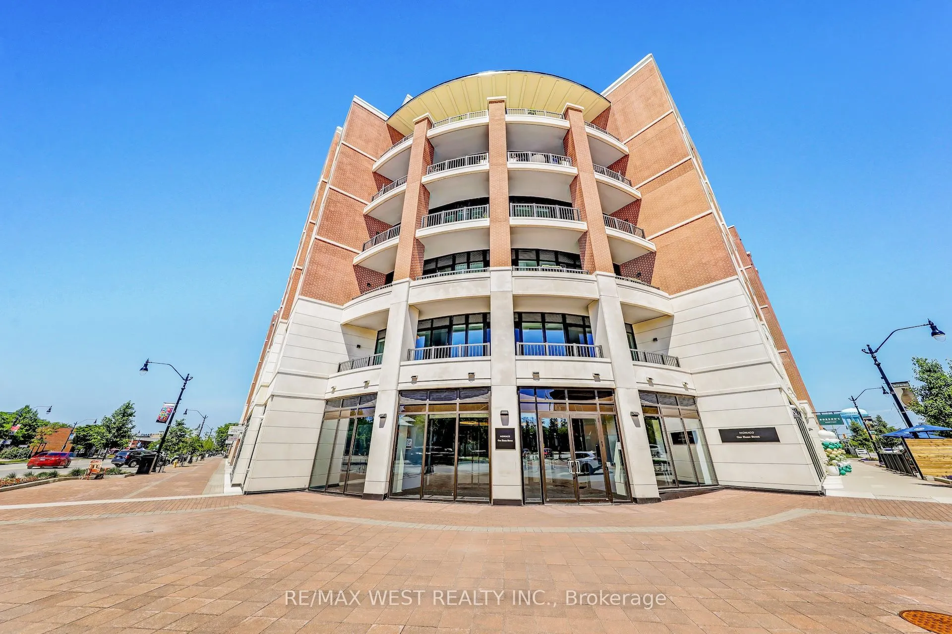 1 Hume Street, #211
