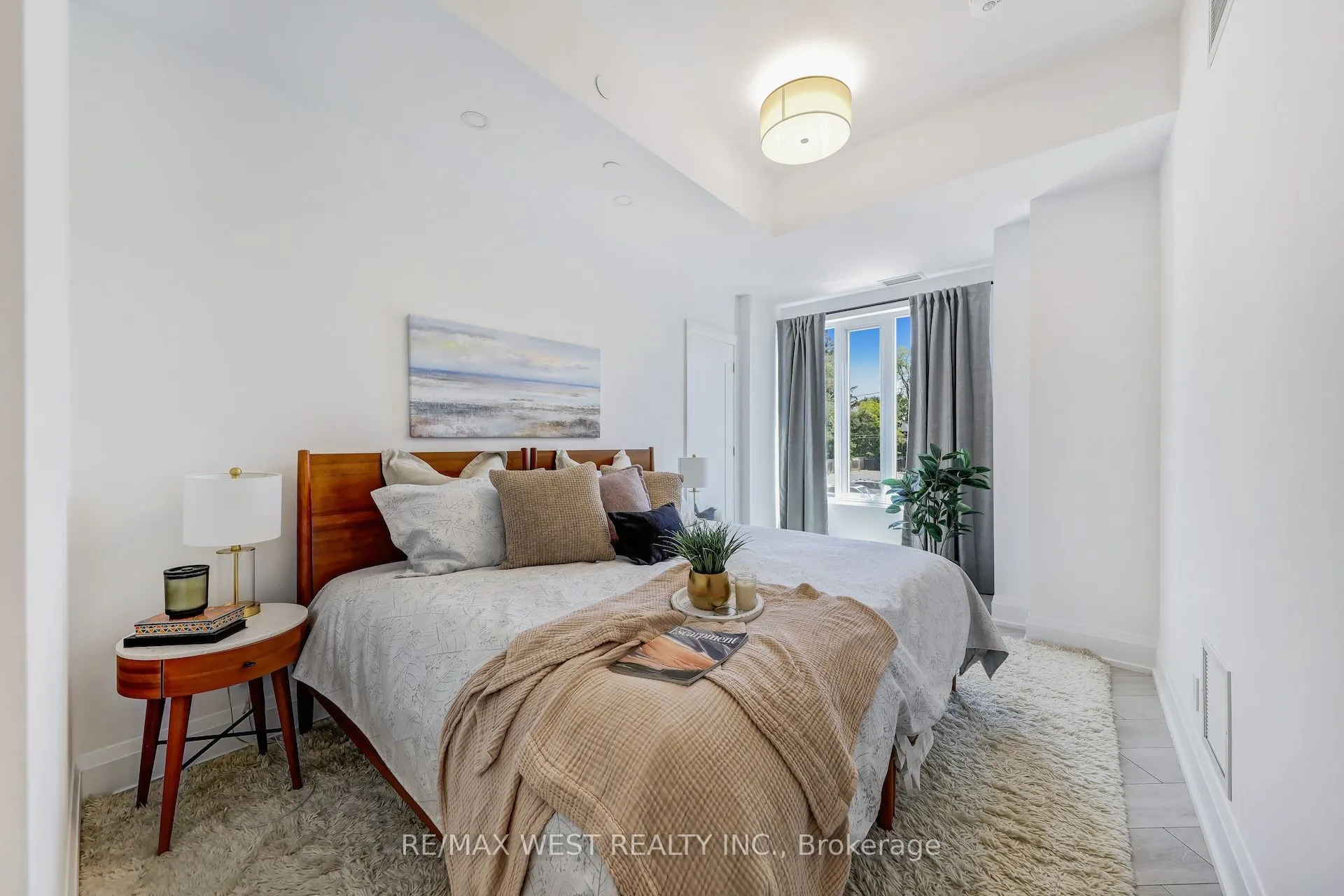 1 Hume Street, #211