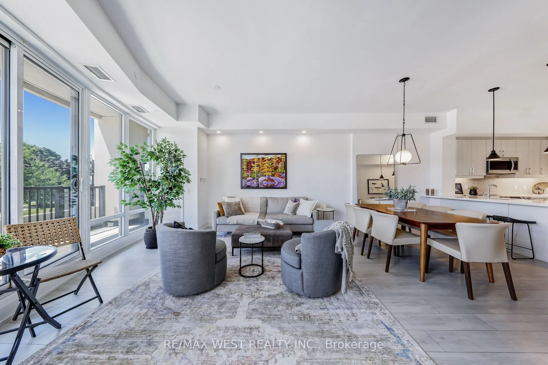 1 Hume Street, #211