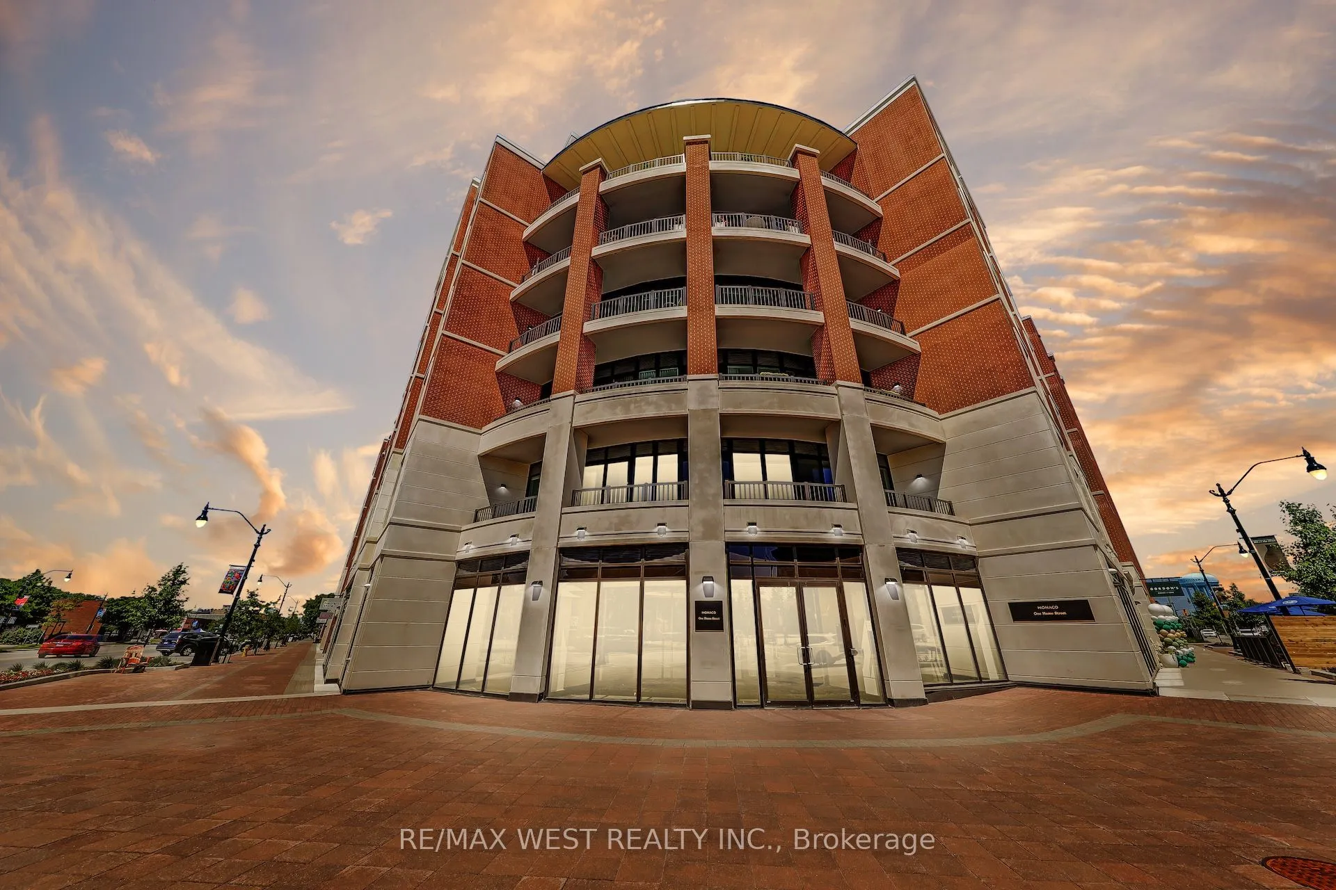 1 Hume Street, #211