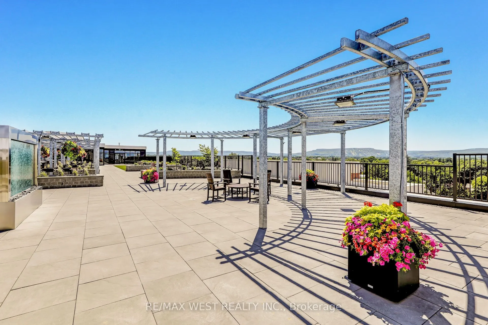 1 Hume Street, #211