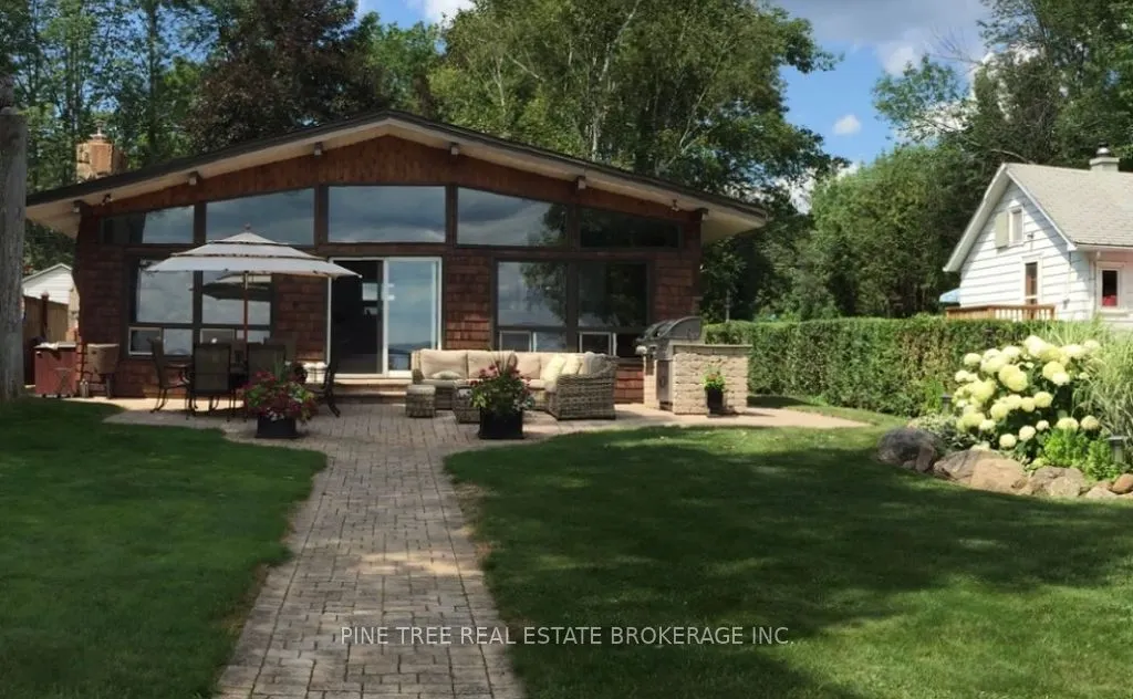 3 Greenwood Forest Road
