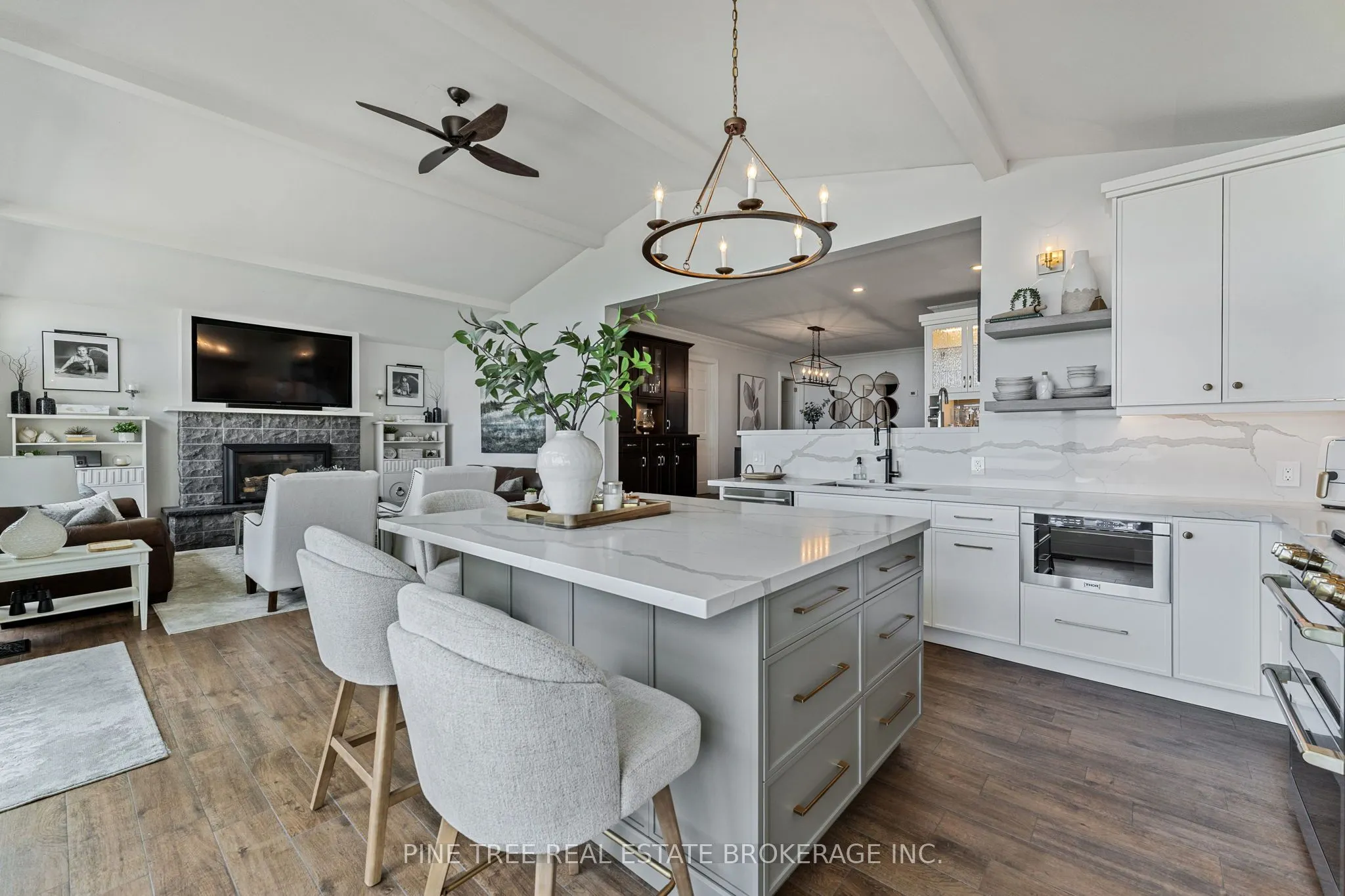 3 Greenwood Forest Road