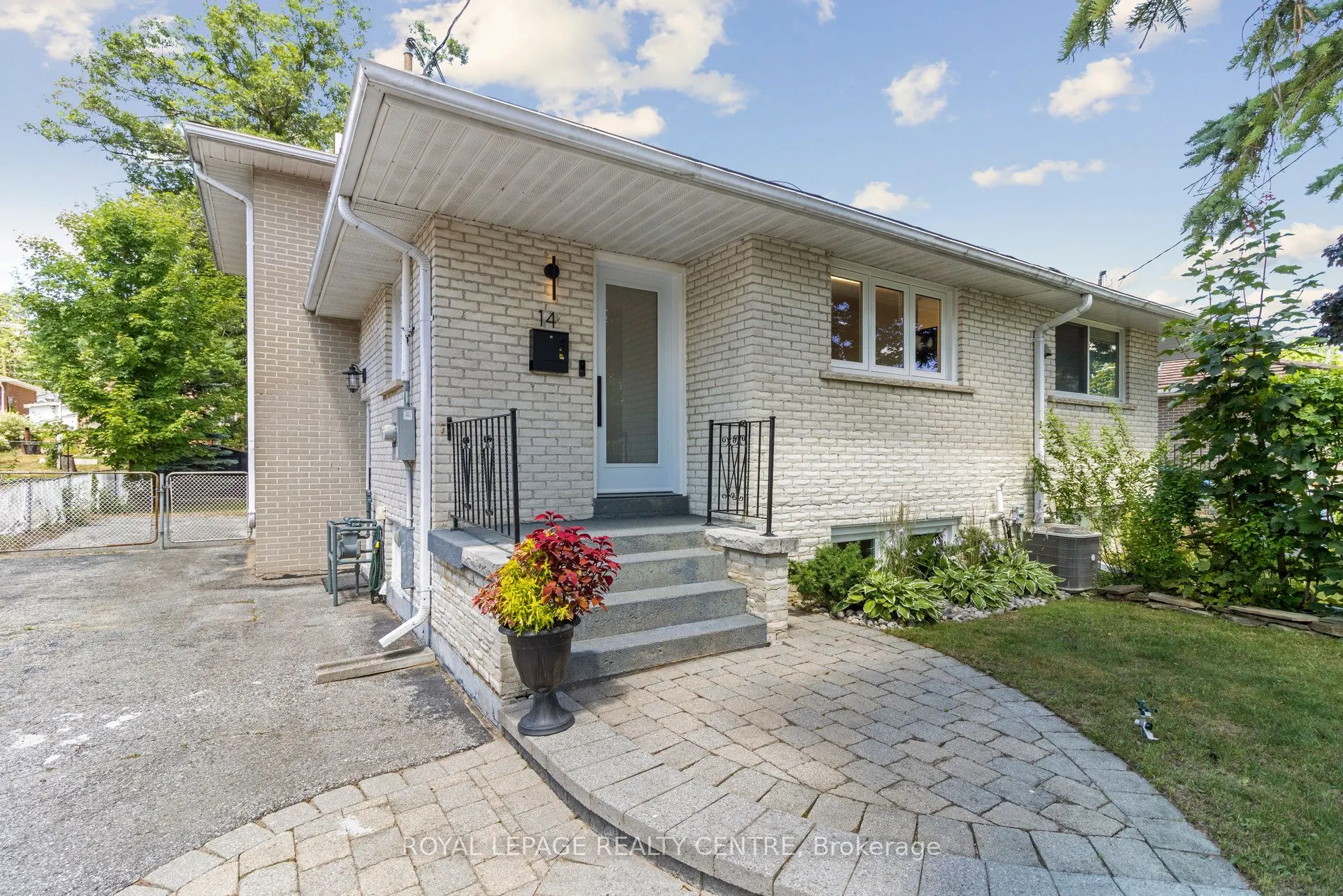 14 Charlbrook Avenue
