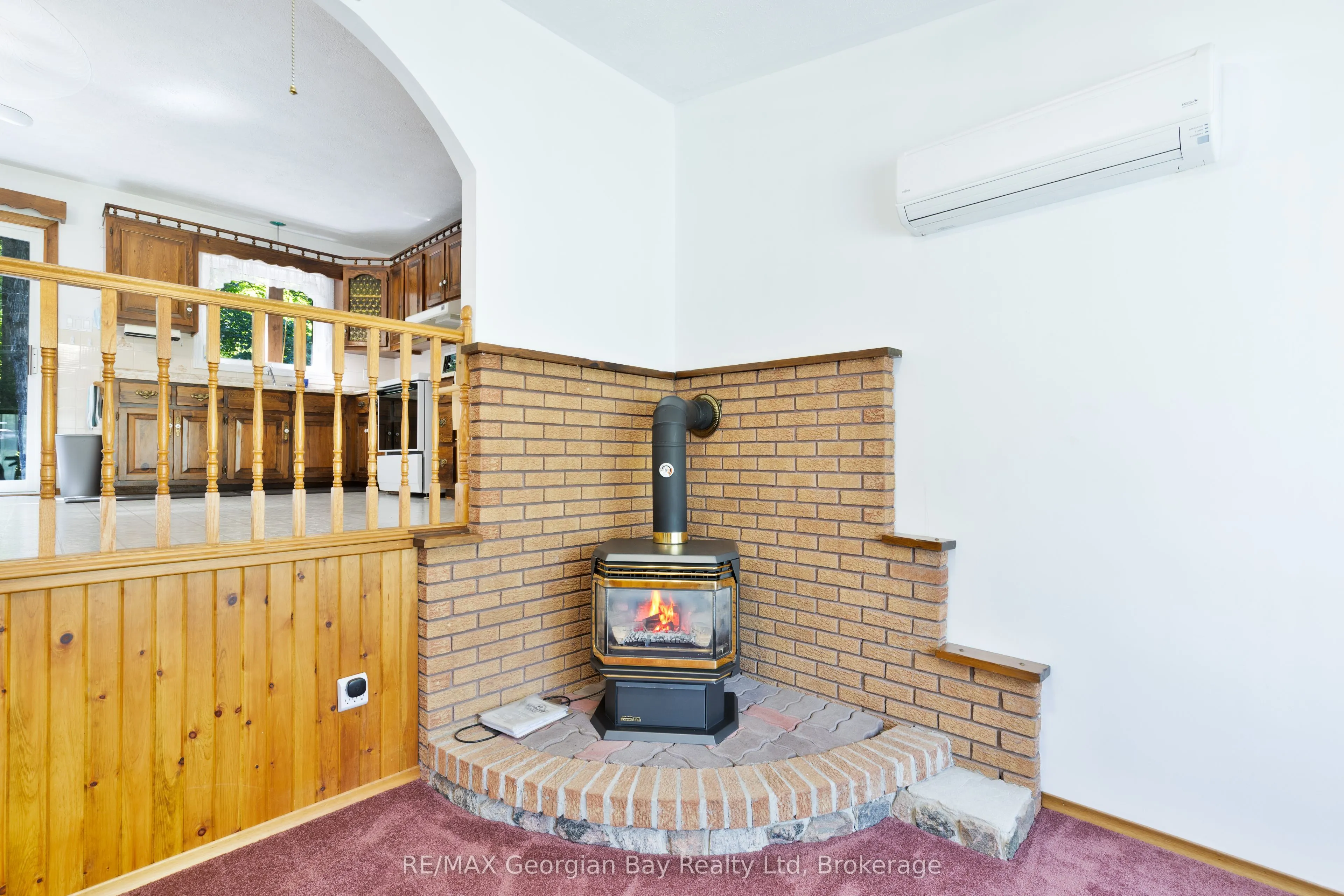2284 Champlain Road