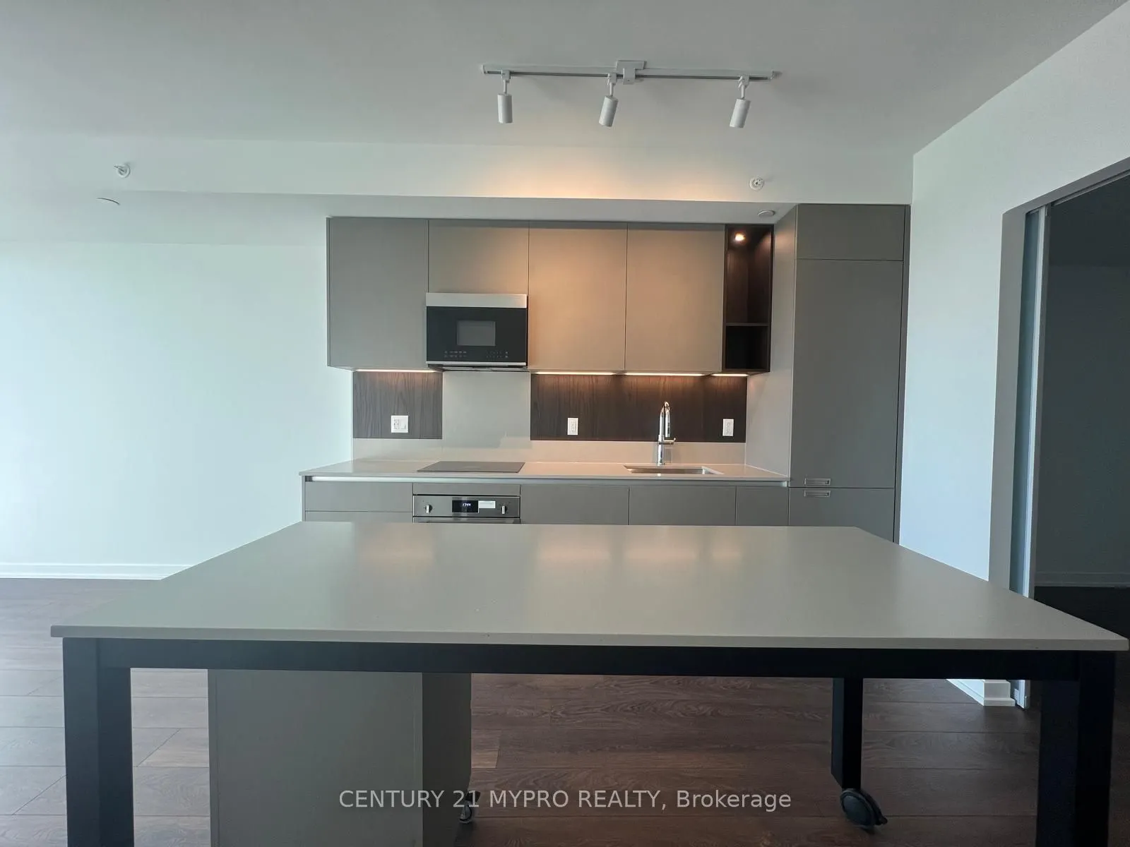 39 Mary Street, #1412