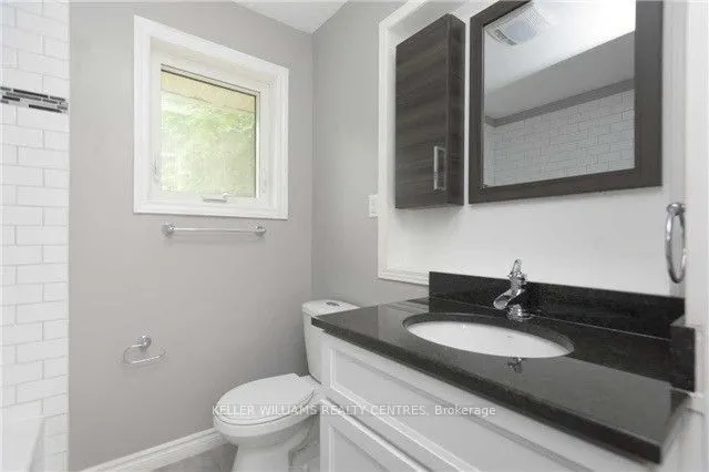 209 WELLINGTON Street E, #Main floor