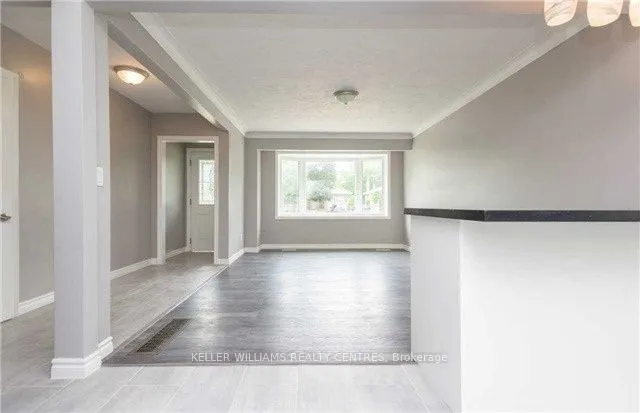 209 WELLINGTON Street E, #Main floor