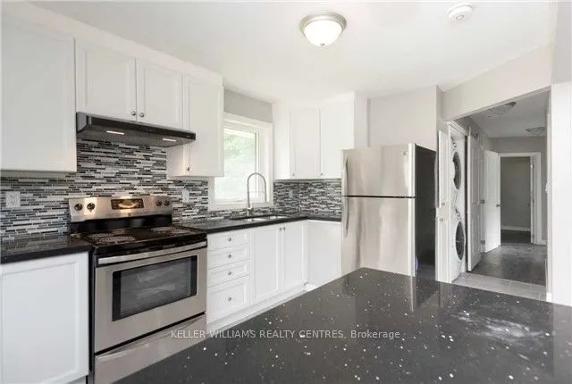 209 WELLINGTON Street E, #Main floor