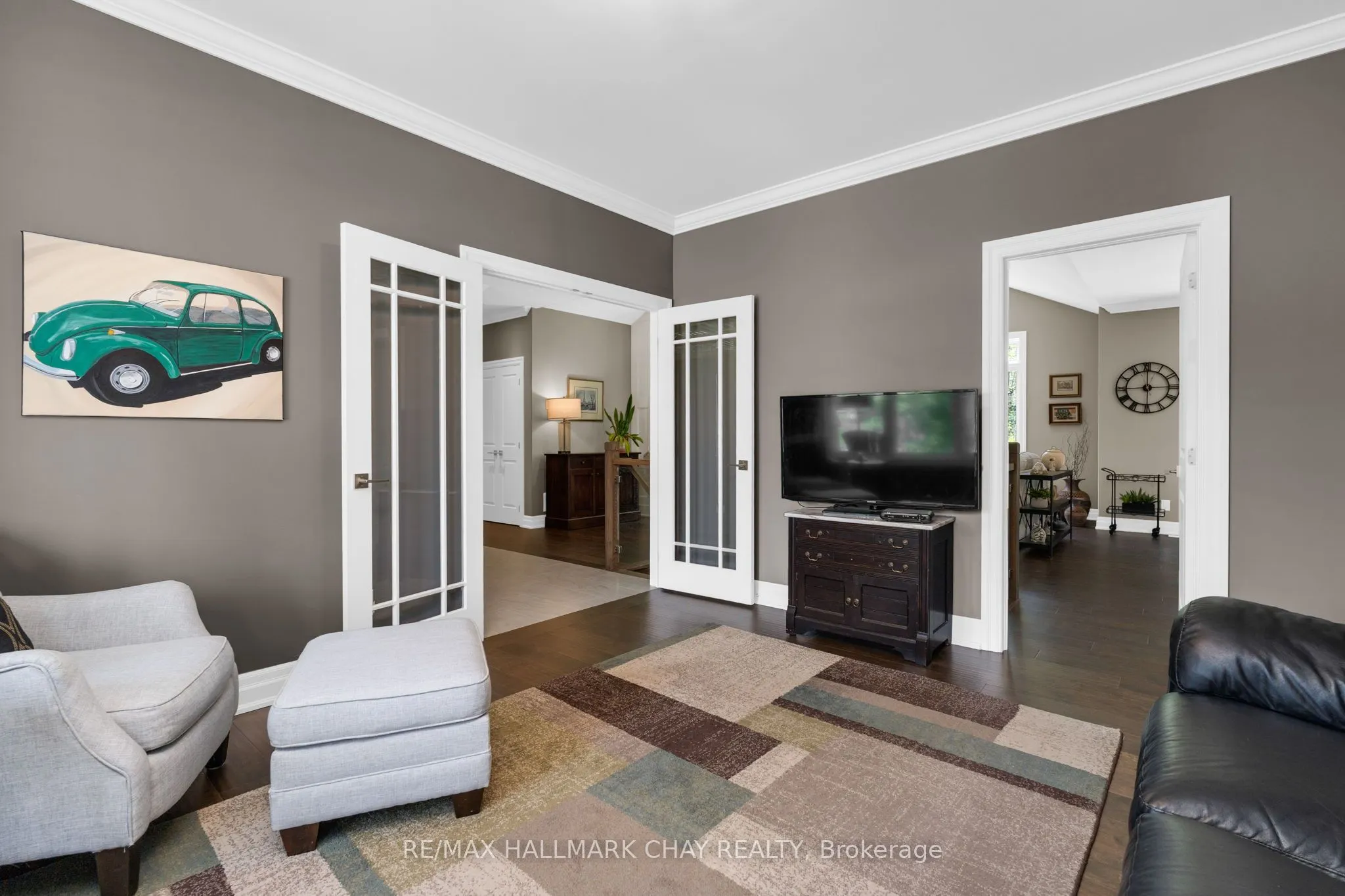 10 Byers Street