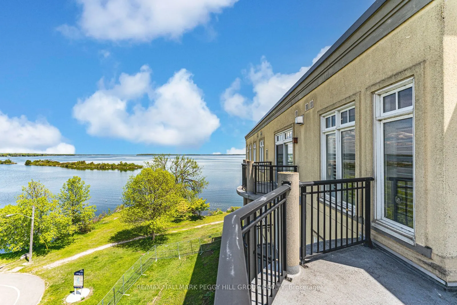 140 Cedar Island Road, #401