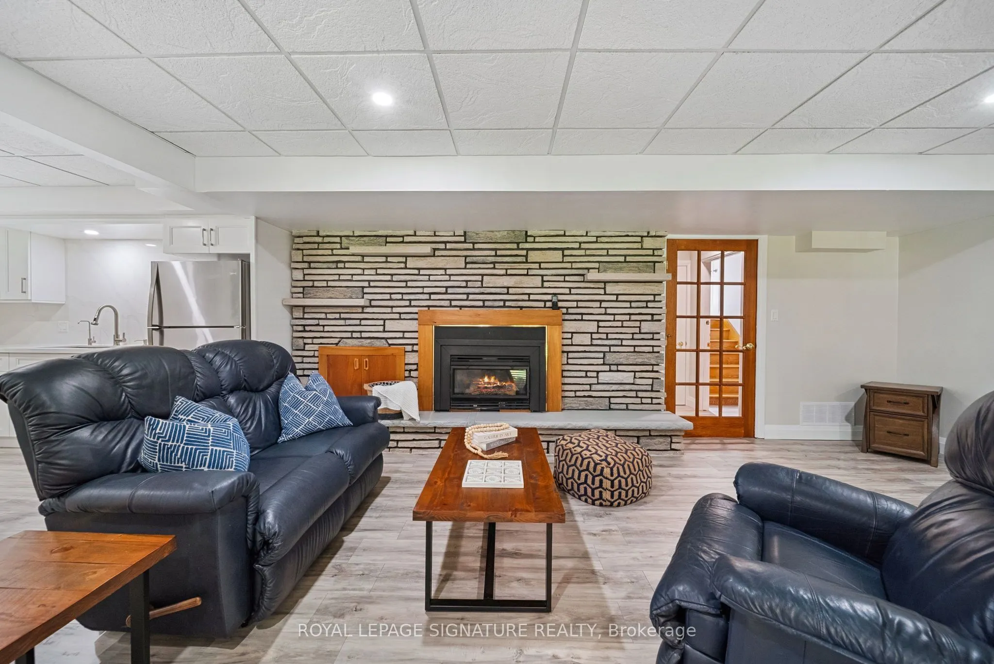 470 Parkview Court