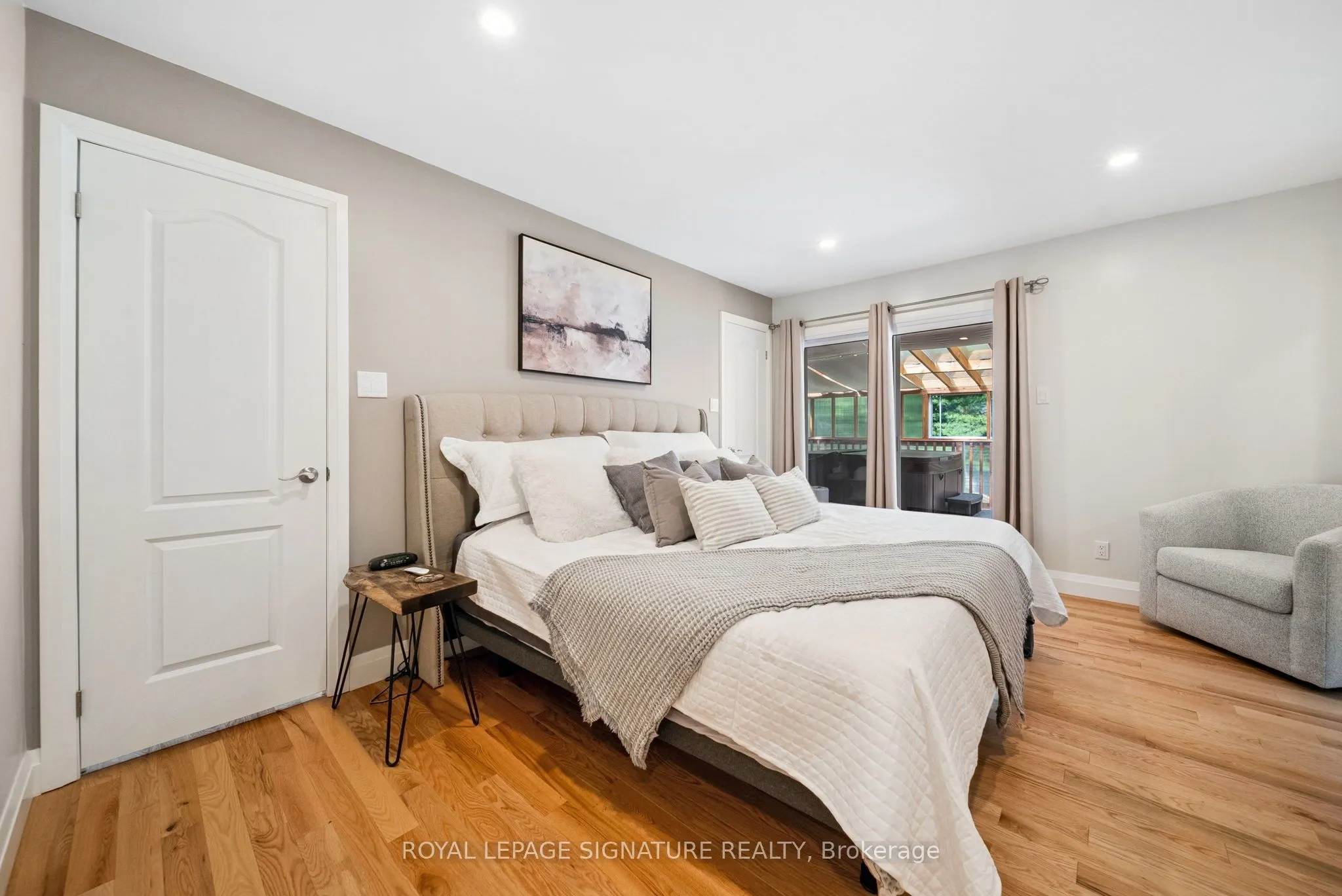 470 Parkview Court