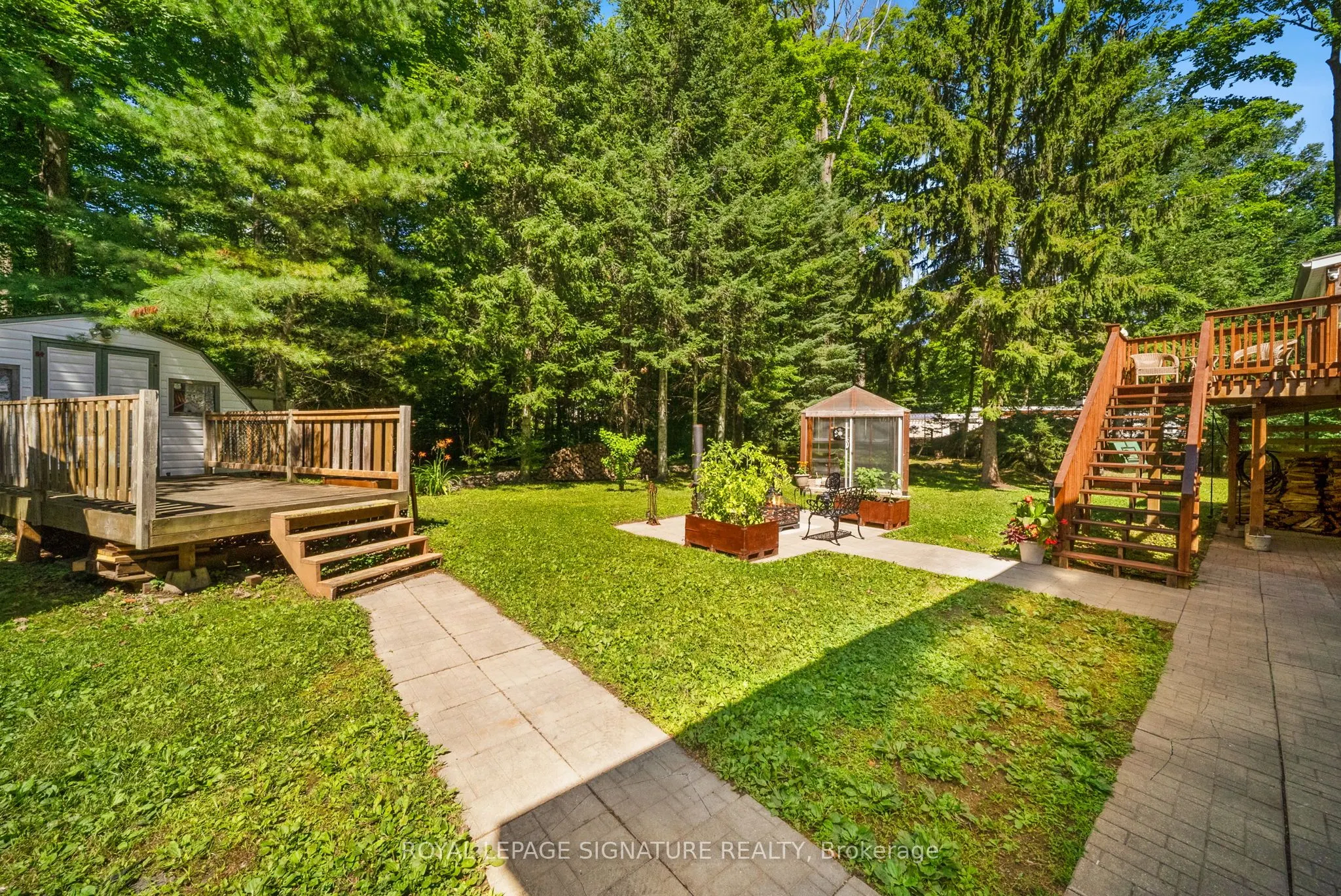 470 Parkview Court