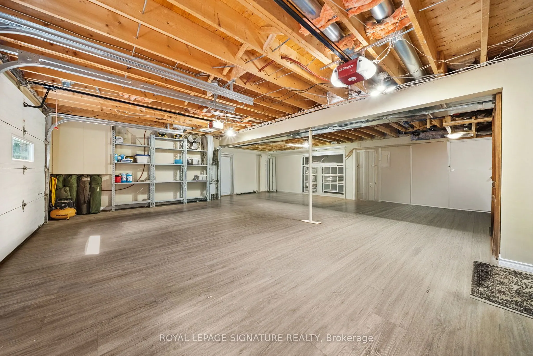 470 Parkview Court