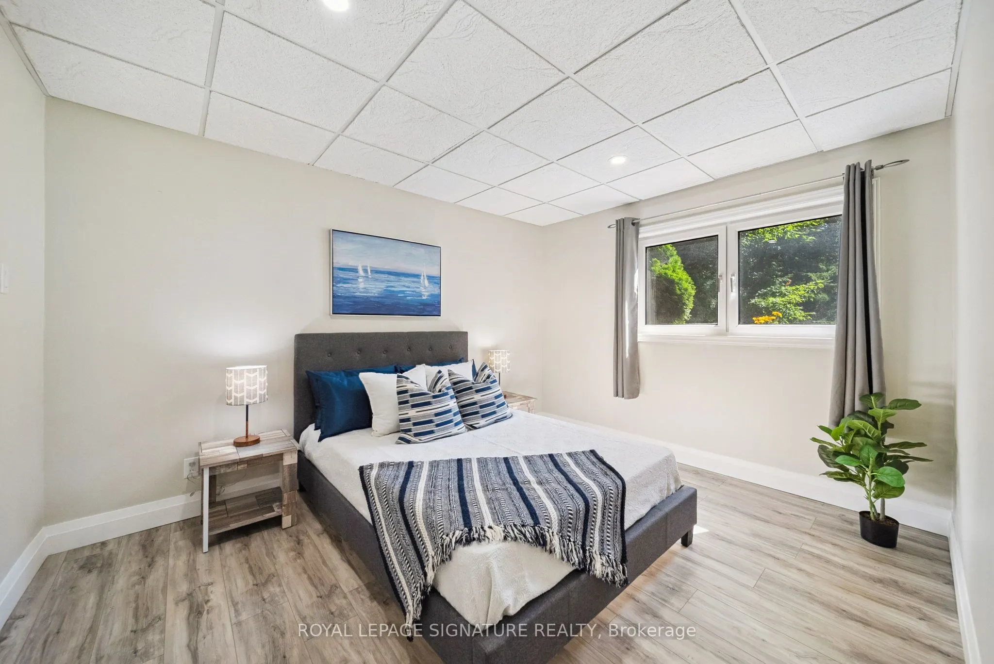 470 Parkview Court
