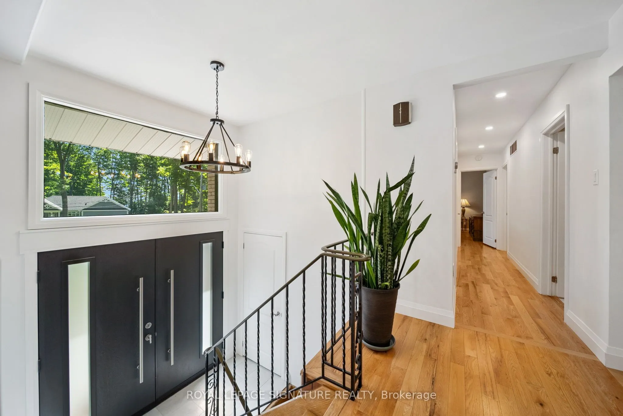 470 Parkview Court